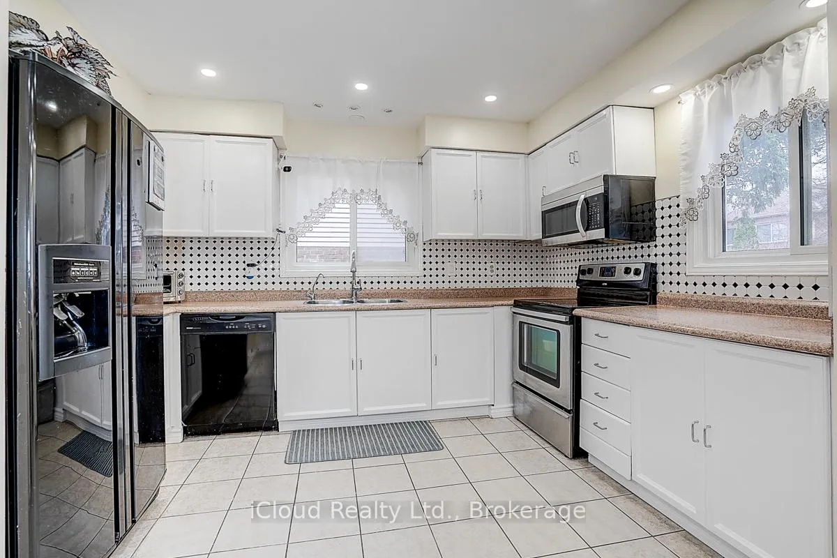 Photo 9 of 1114 Maple Gate Road, Pickering, Liverpool — HOMEH