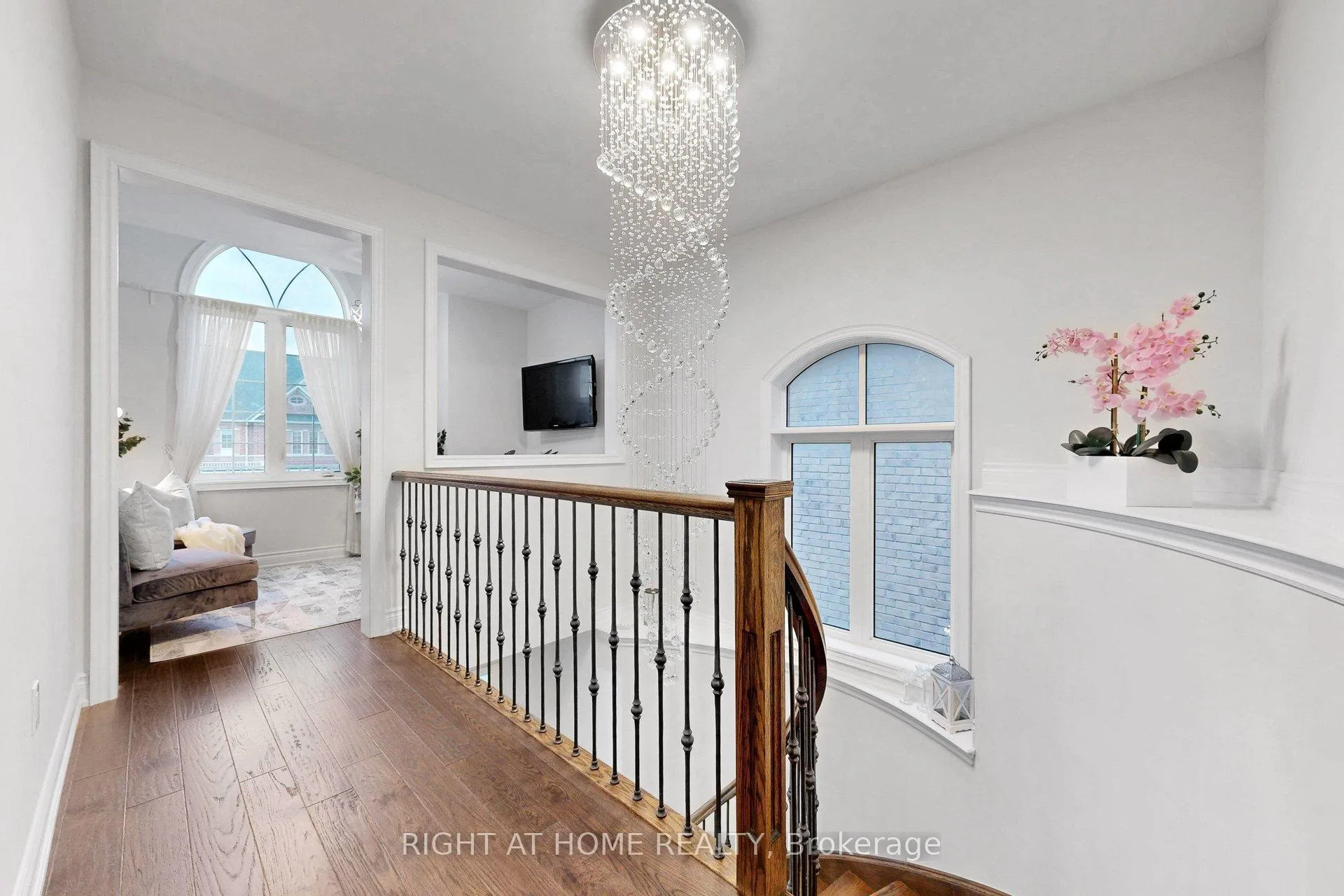 Photo 24 of 496 Mactier Drive, Vaughan, Kleinburg — HOMEH