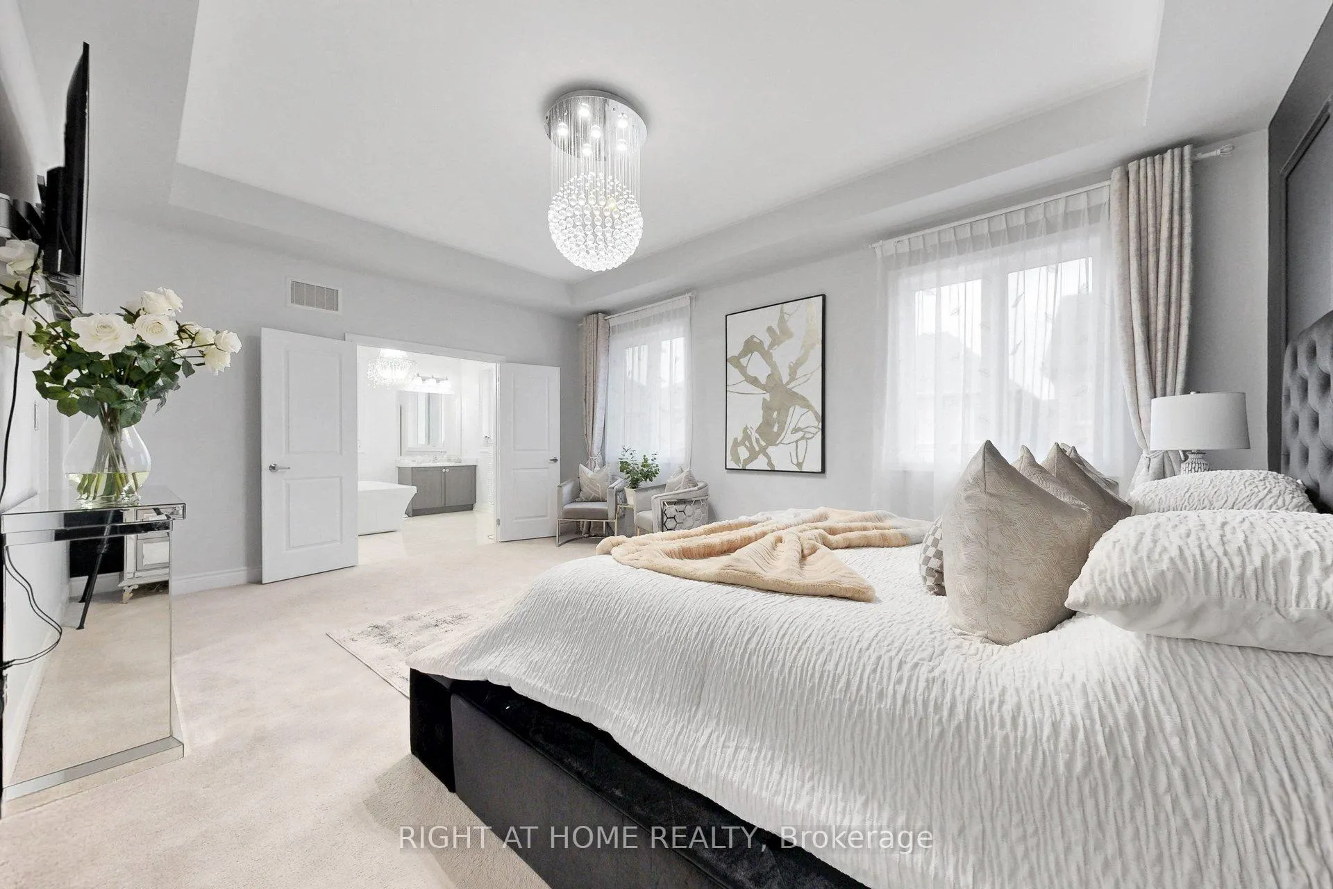 Photo 31 of 496 Mactier Drive, Vaughan, Kleinburg — HOMEH