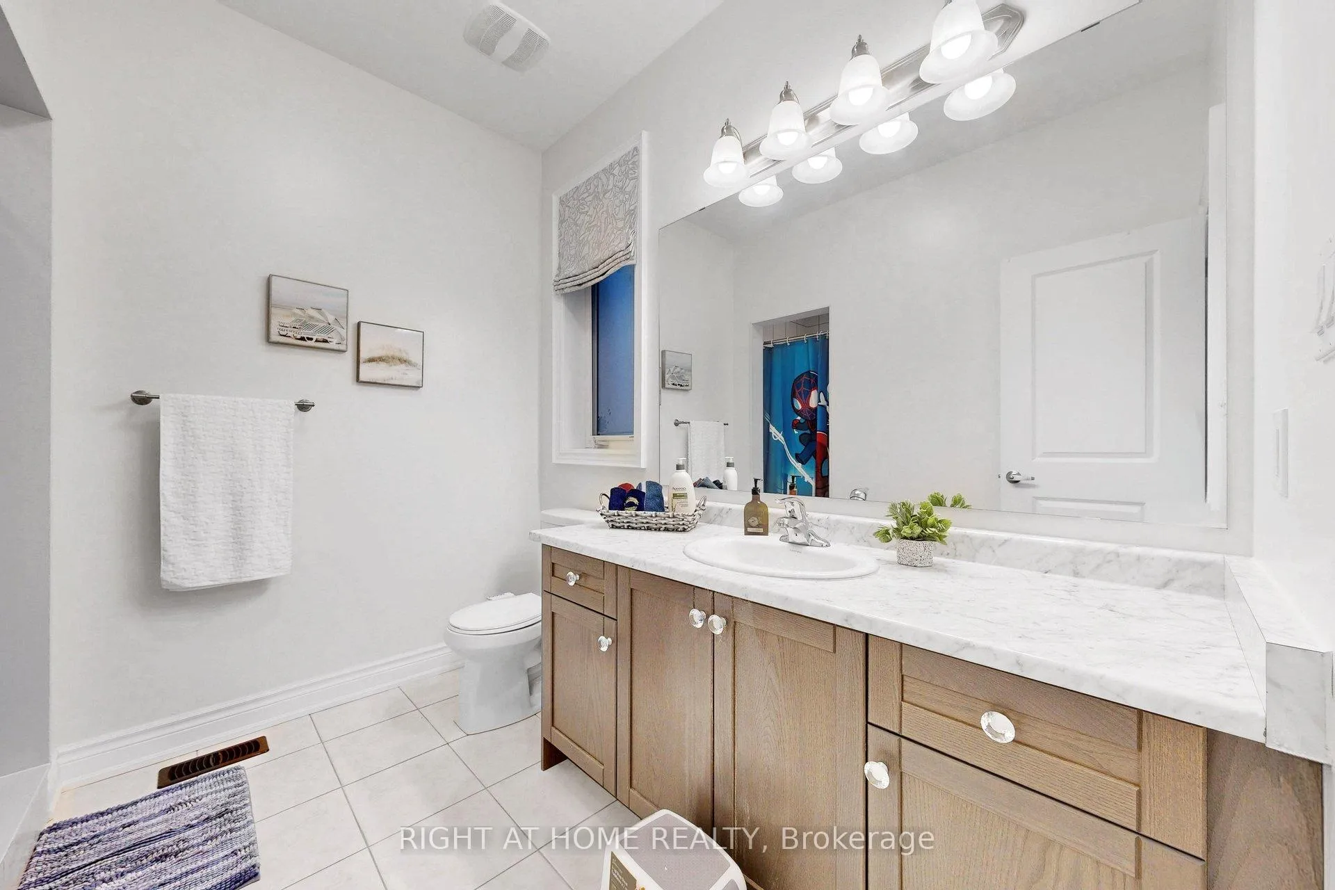 Photo 42 of 496 Mactier Drive, Vaughan, Kleinburg — HOMEH