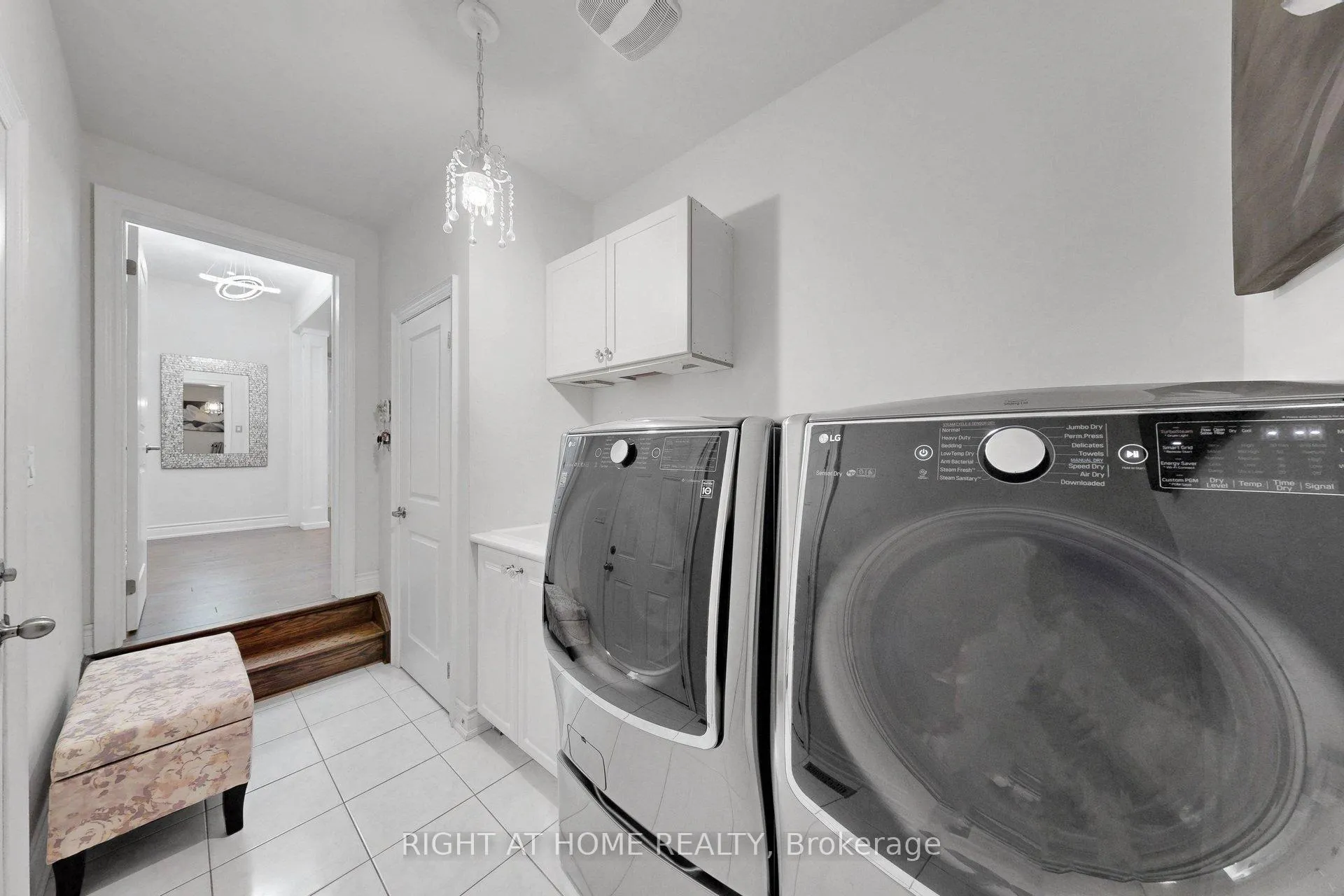 Photo 43 of 496 Mactier Drive, Vaughan, Kleinburg — HOMEH
