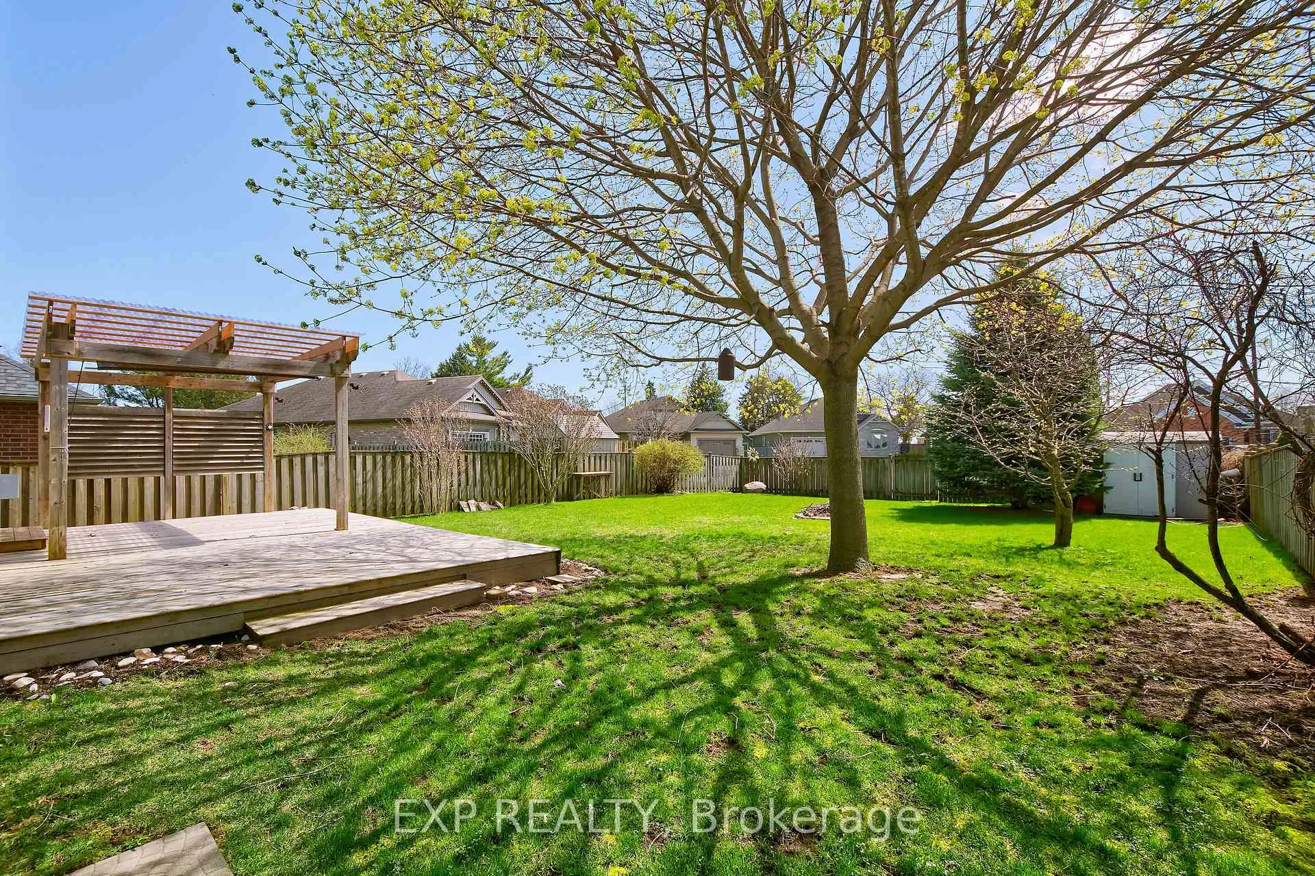 Photo 3 of 54 Treadwell Street, Aylmer — HOMEH