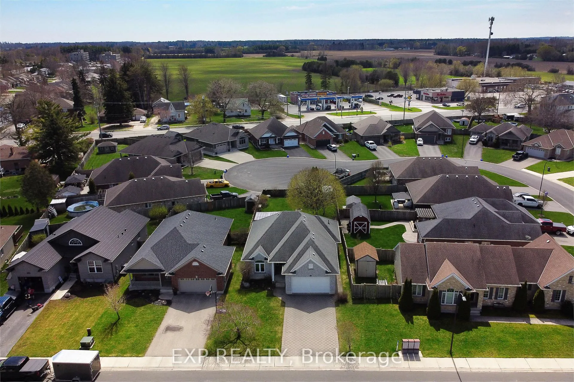 Photo 5 of 54 Treadwell Street, Aylmer — HOMEH