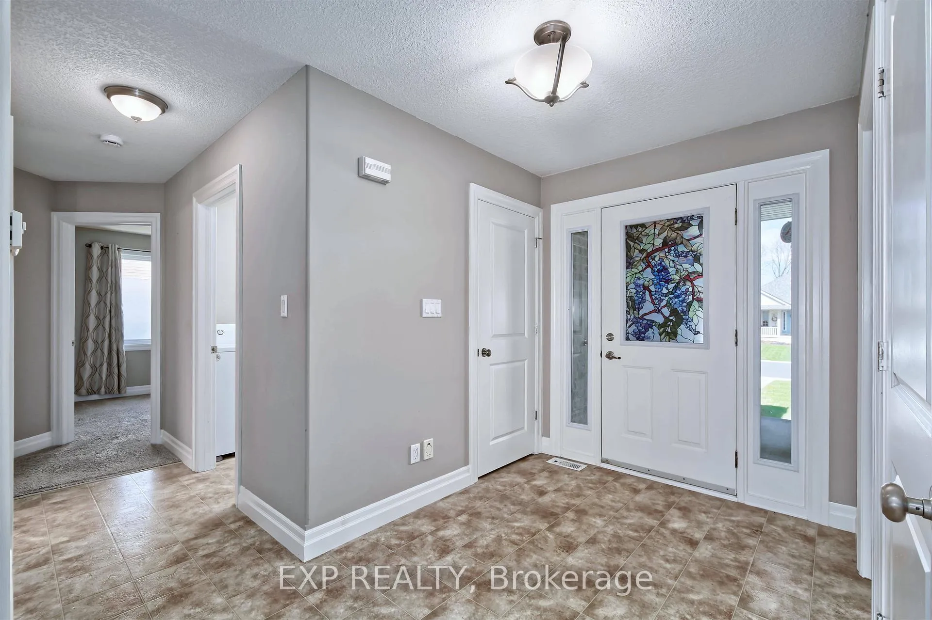 Photo 13 of 54 Treadwell Street, Aylmer — HOMEH