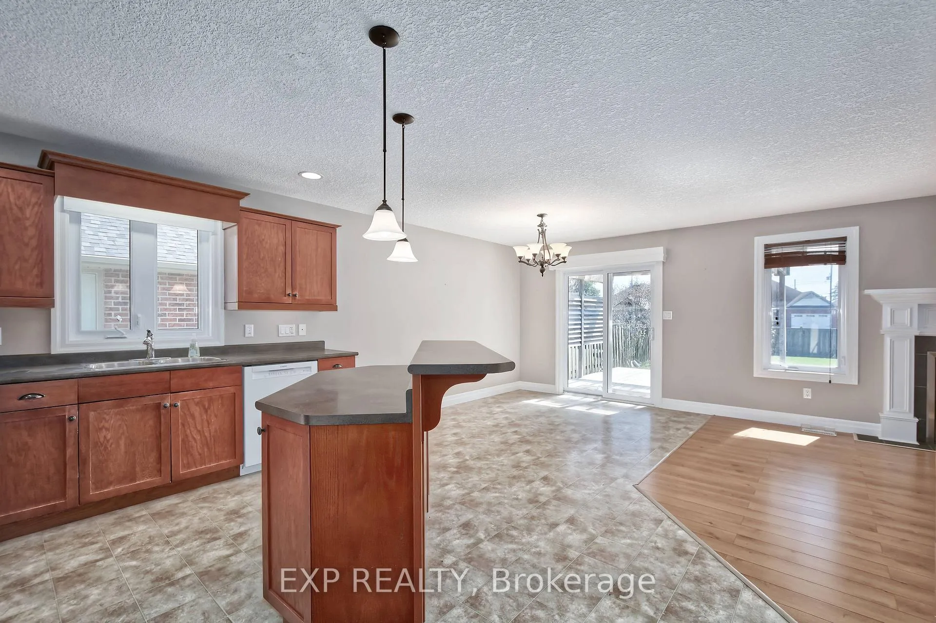 Photo 14 of 54 Treadwell Street, Aylmer — HOMEH