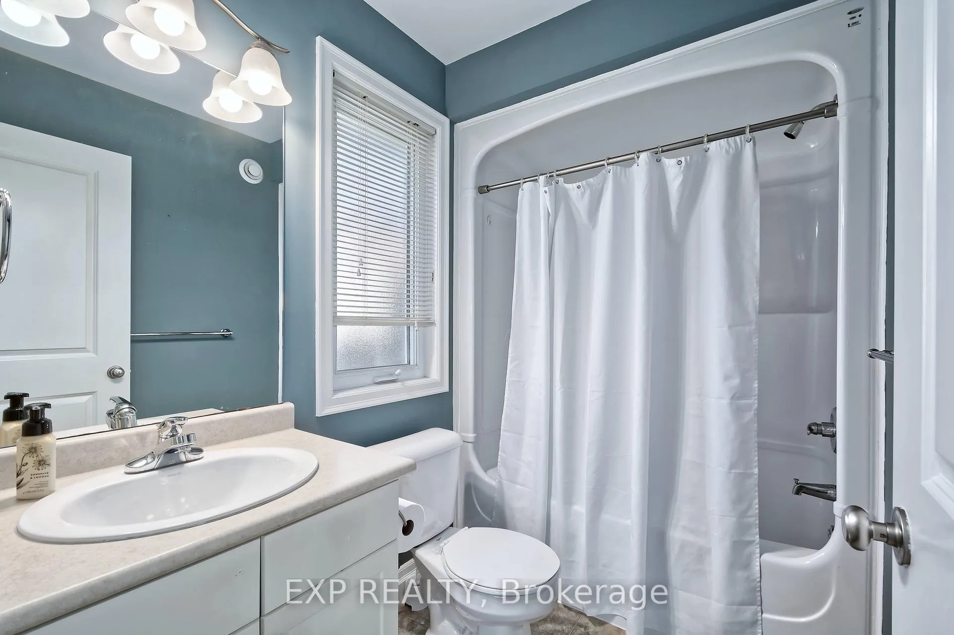 Photo 29 of 54 Treadwell Street, Aylmer — HOMEH