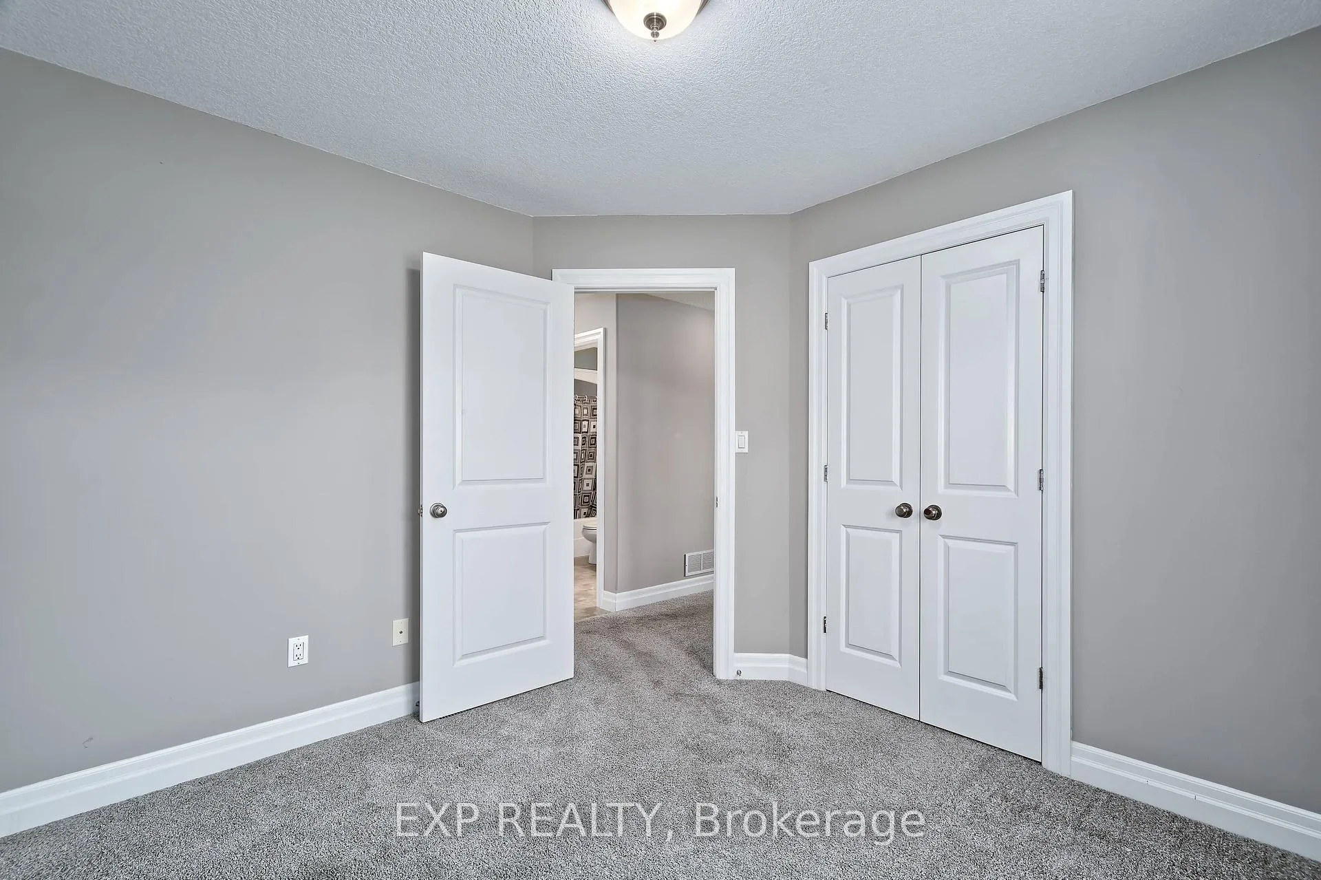 Photo 31 of 54 Treadwell Street, Aylmer — HOMEH