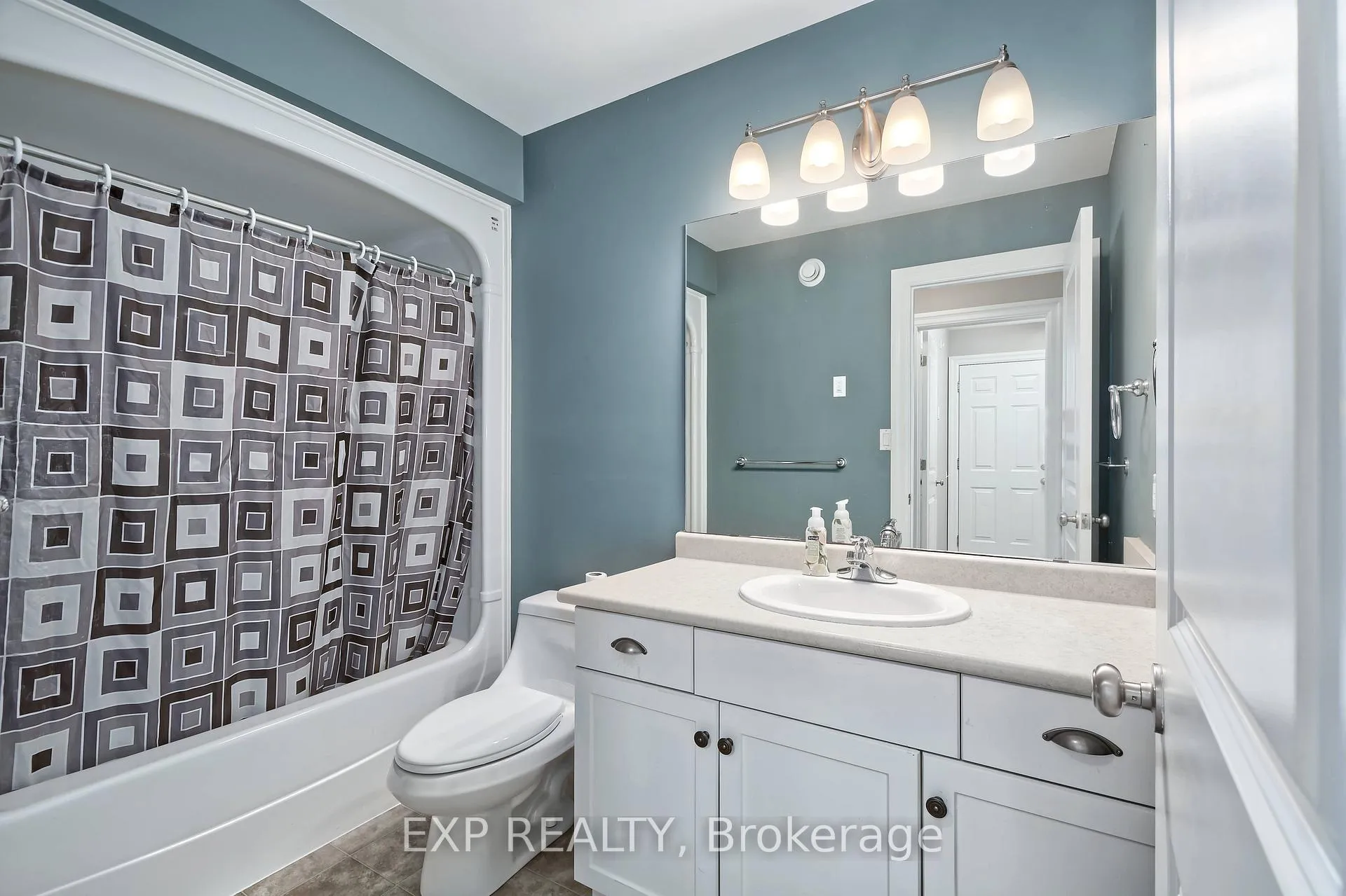 Photo 36 of 54 Treadwell Street, Aylmer — HOMEH