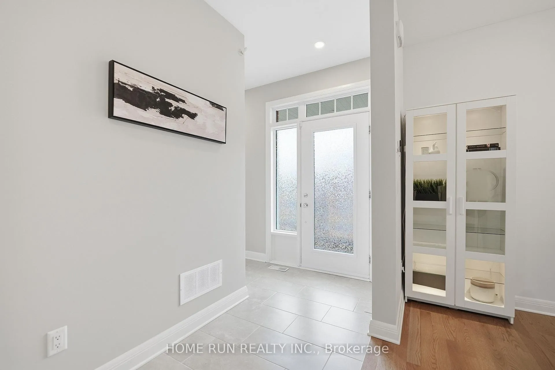 Photo 11 of 501 Hitzlay Terrace, Ottawa, Kanata - Kanata Lakes/Heritage Hills — HOMEH