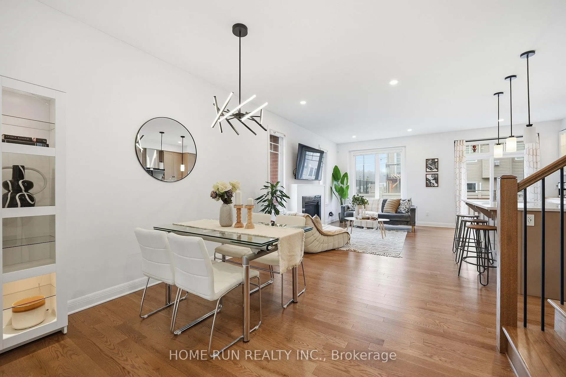 Photo 12 of 501 Hitzlay Terrace, Ottawa, Kanata - Kanata Lakes/Heritage Hills — HOMEH