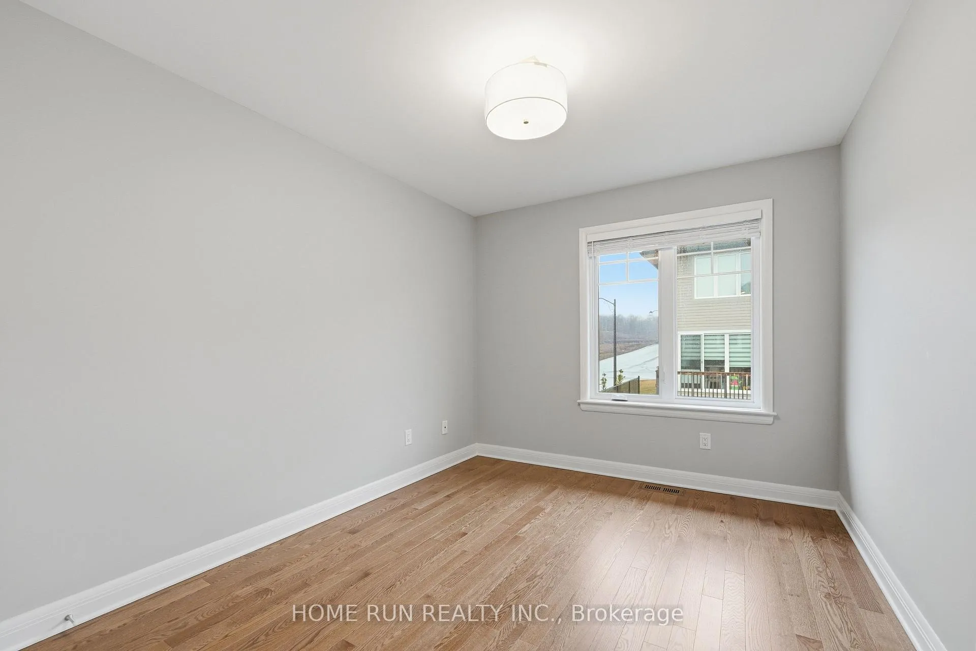 Photo 36 of 501 Hitzlay Terrace, Ottawa, Kanata - Kanata Lakes/Heritage Hills — HOMEH