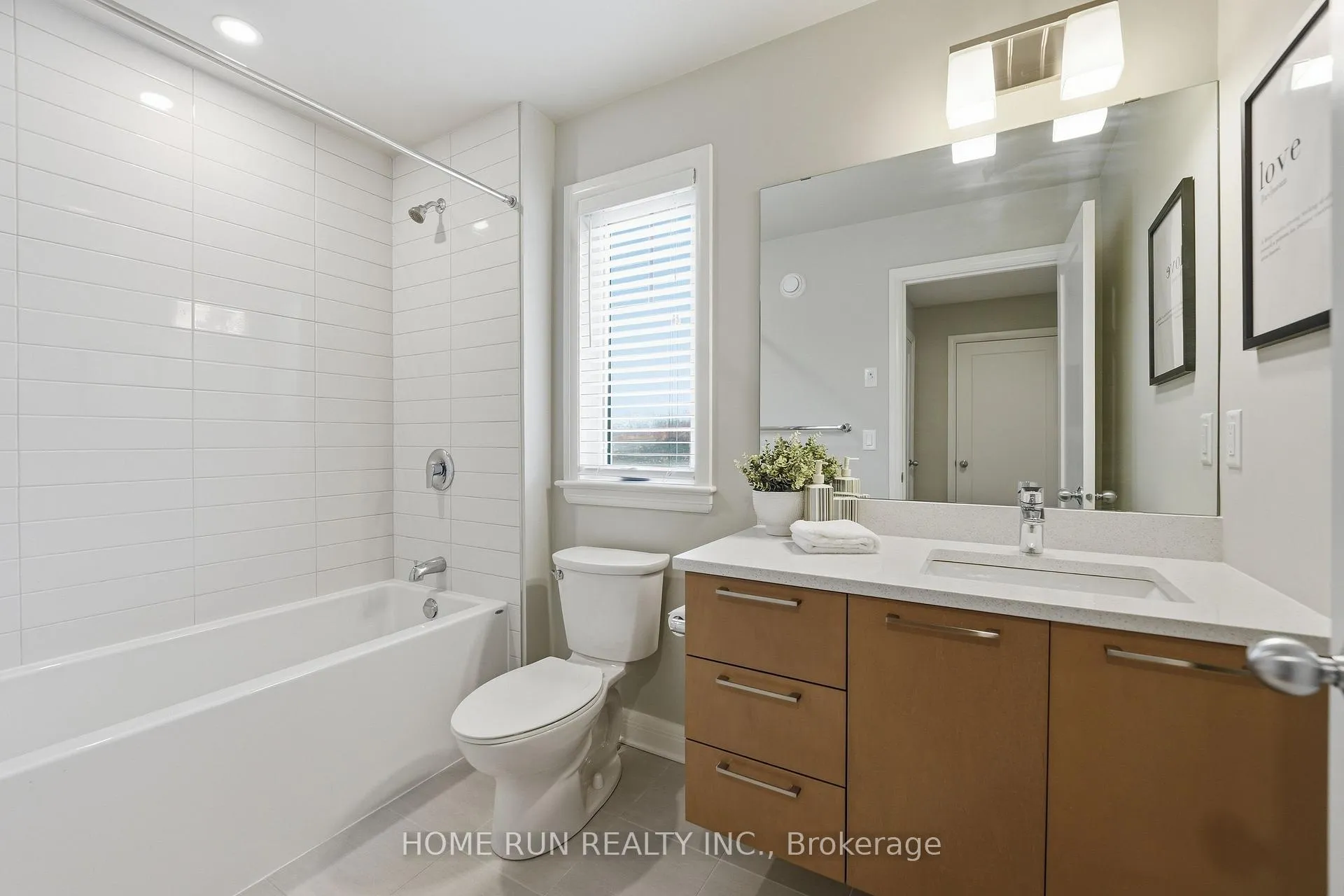 Photo 41 of 501 Hitzlay Terrace, Ottawa, Kanata - Kanata Lakes/Heritage Hills — HOMEH