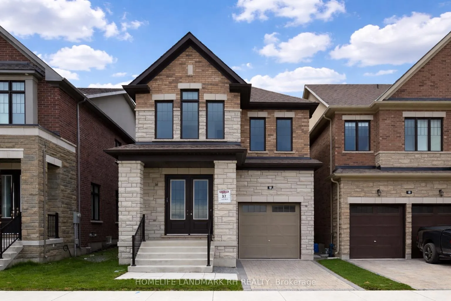 Photo of 16 Lucy Pick Avenue