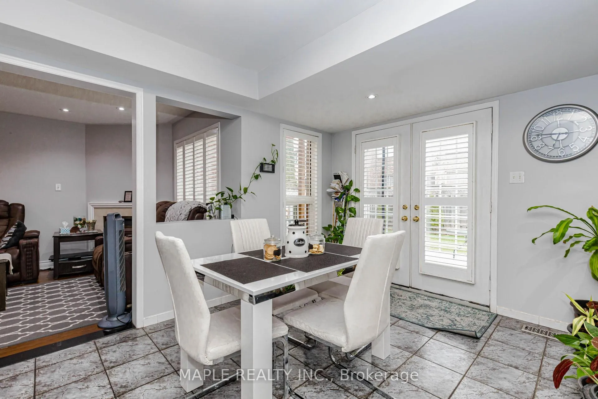 Photo 12 of 22 Squirreltail Way, Brampton, Sandringham-Wellington — HOMEH