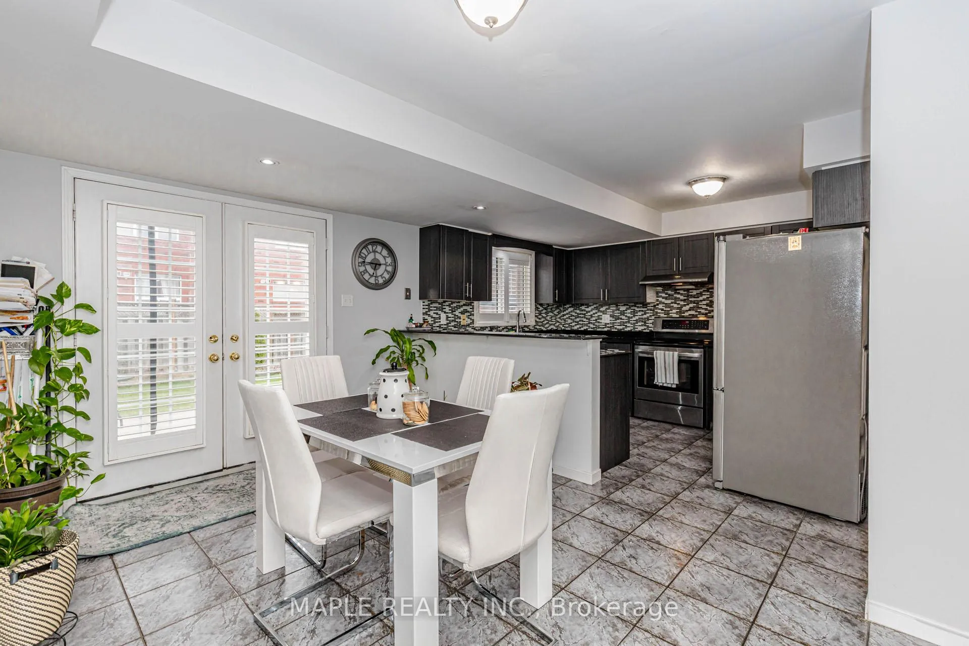 Photo 13 of 22 Squirreltail Way, Brampton, Sandringham-Wellington — HOMEH