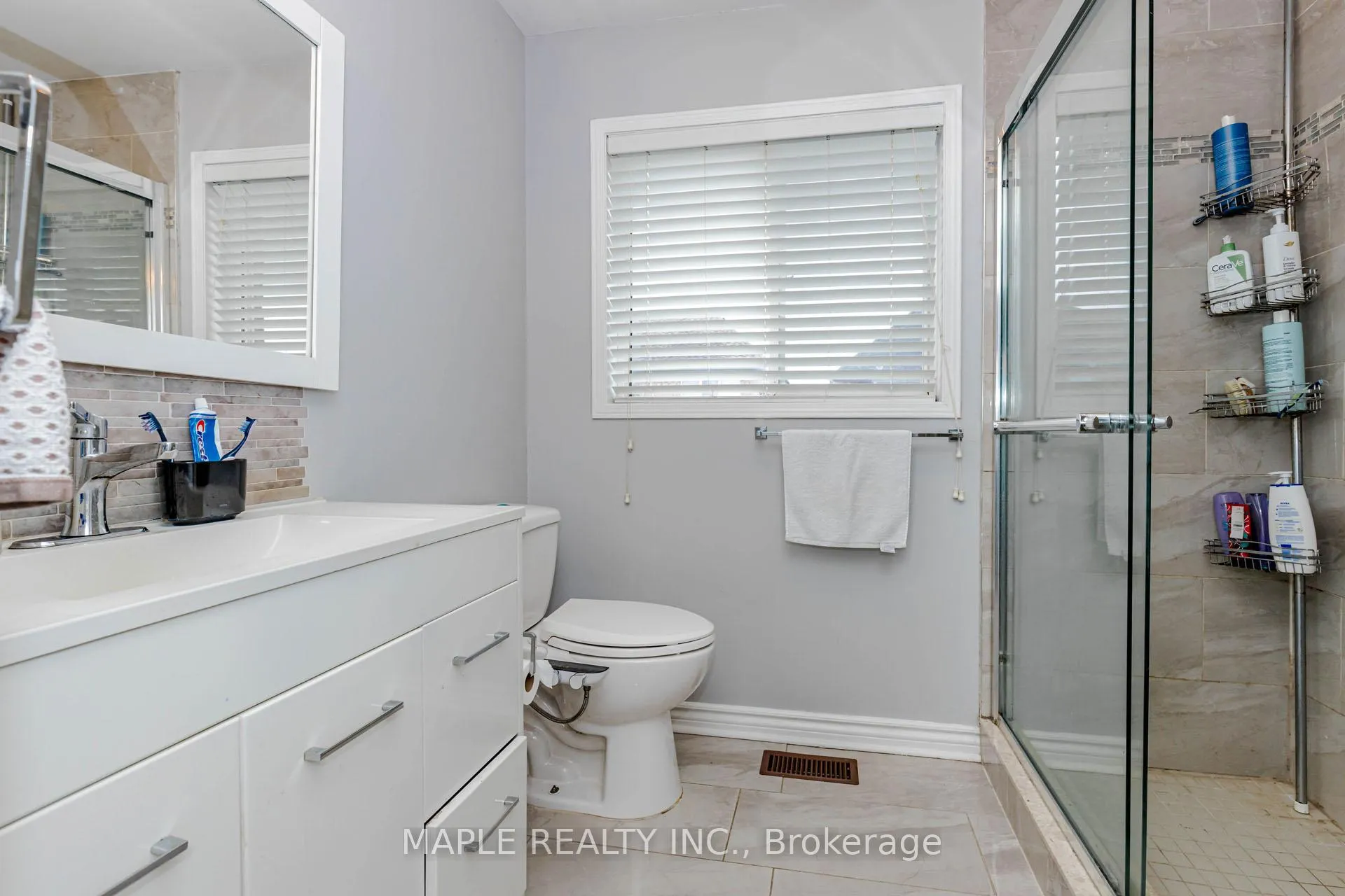 Photo 38 of 22 Squirreltail Way, Brampton, Sandringham-Wellington — HOMEH