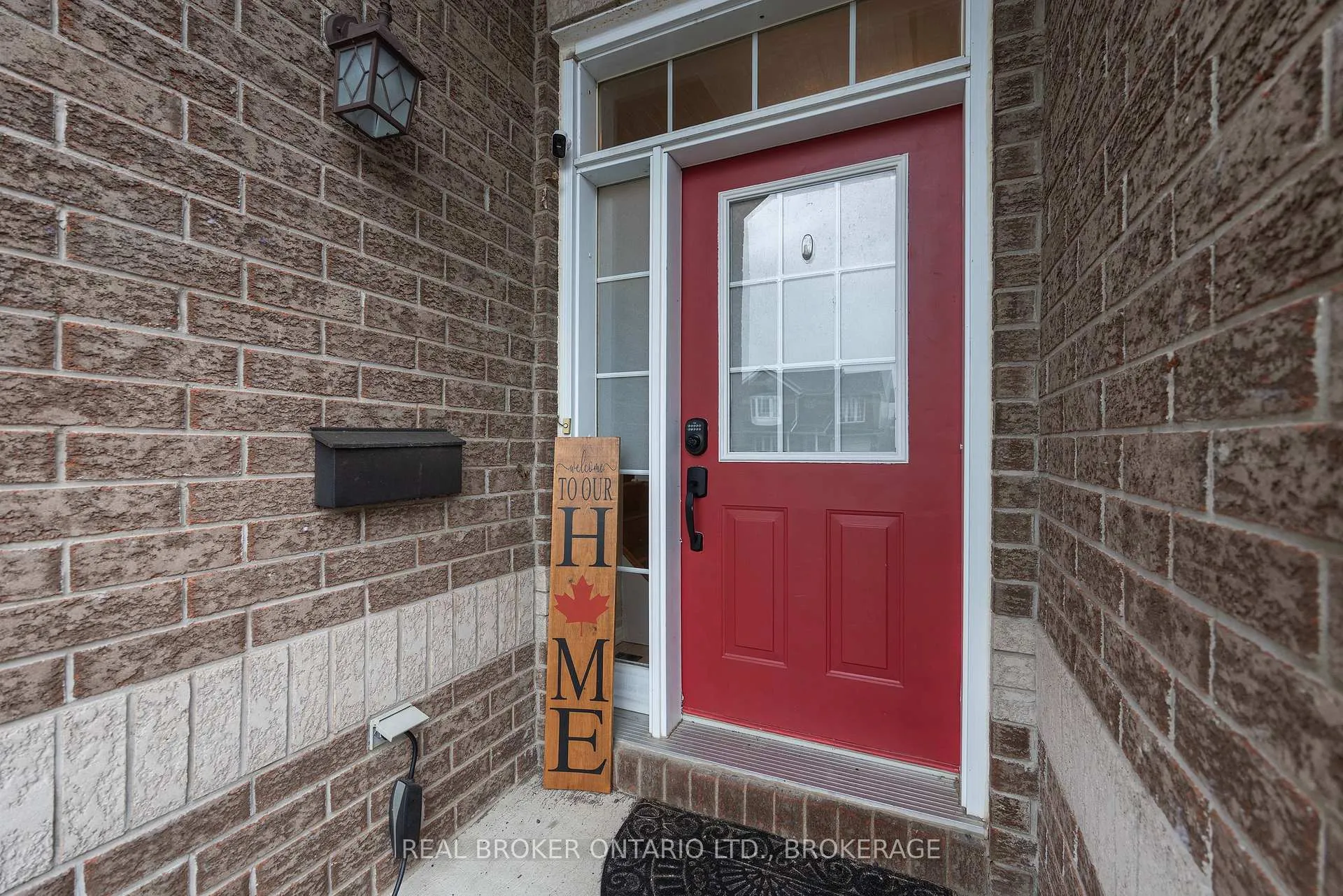 Photo 5 of 132 Dalgleish Avenue, Kingston, Kingston East (Incl Barret Crt) — HOMEH