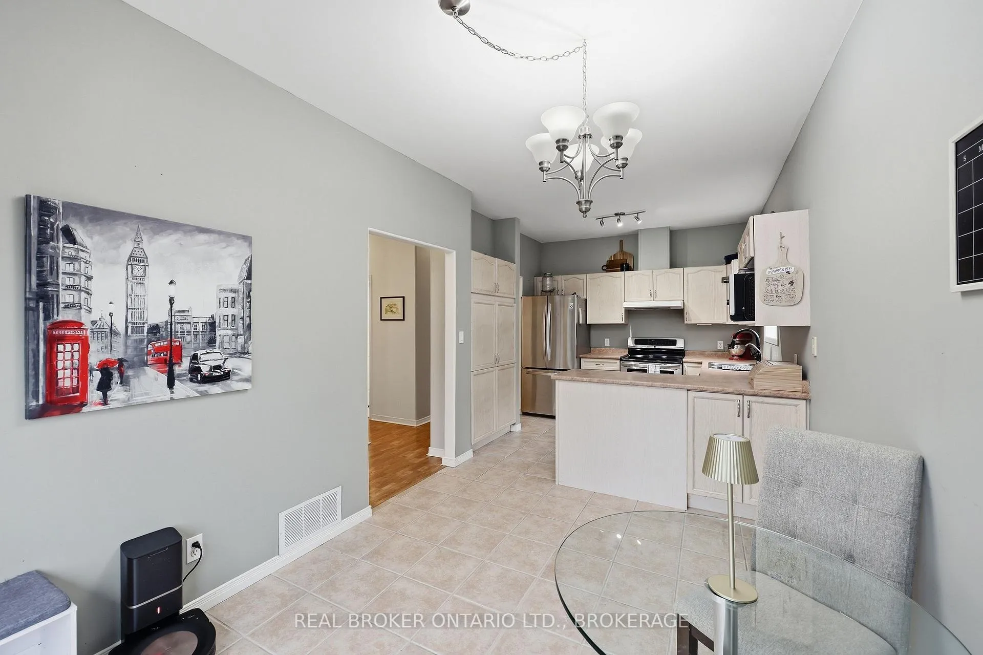 Photo 16 of 132 Dalgleish Avenue, Kingston, Kingston East (Incl Barret Crt) — HOMEH