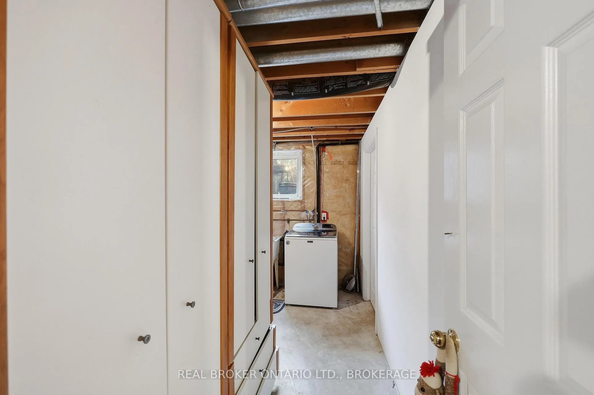 Photo 37 of 132 Dalgleish Avenue, Kingston, Kingston East (Incl Barret Crt) — HOMEH