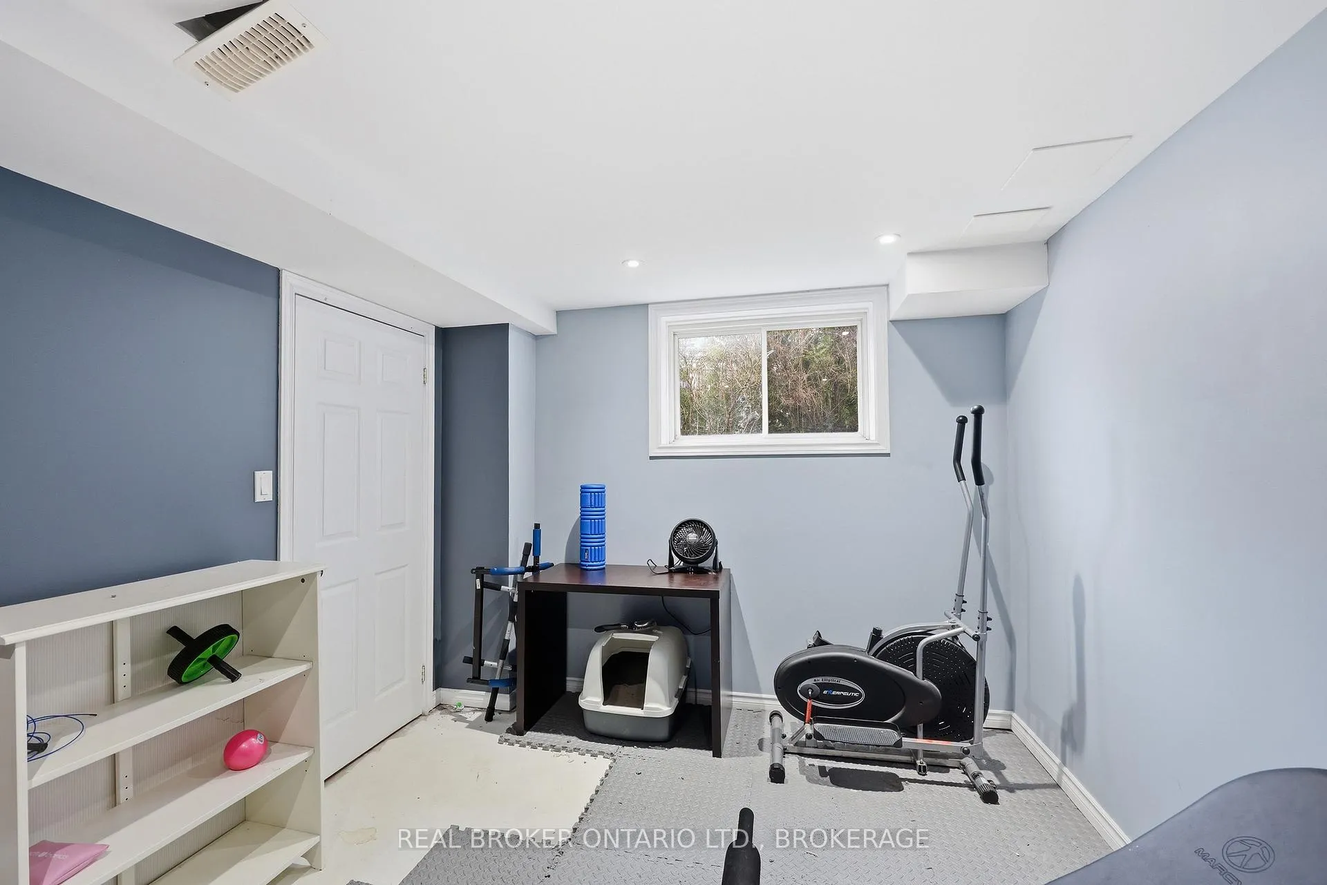 Photo 39 of 132 Dalgleish Avenue, Kingston, Kingston East (Incl Barret Crt) — HOMEH