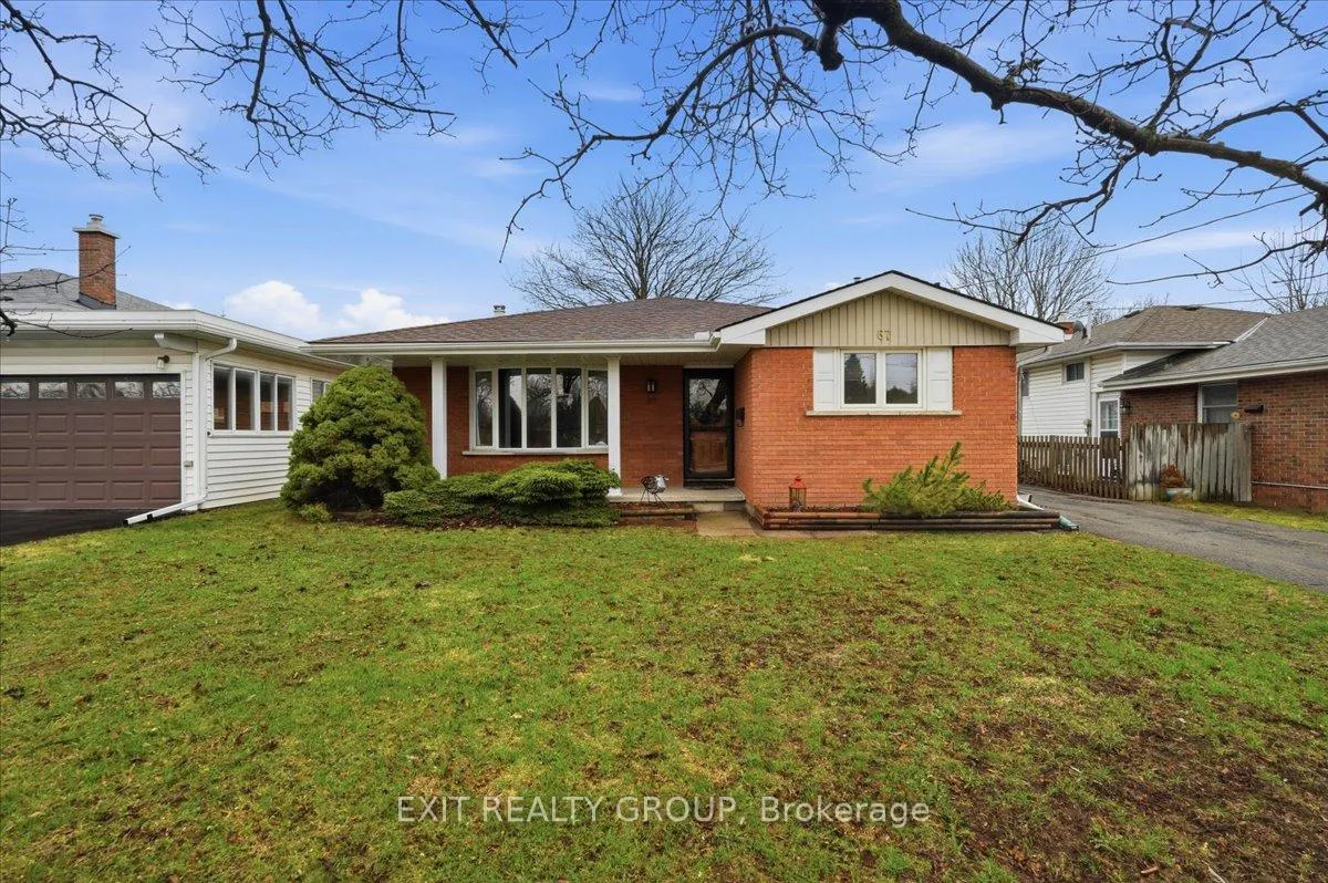 Photo 2 of 67 Cascade Boulevard, Belleville, Belleville Ward — HOMEH