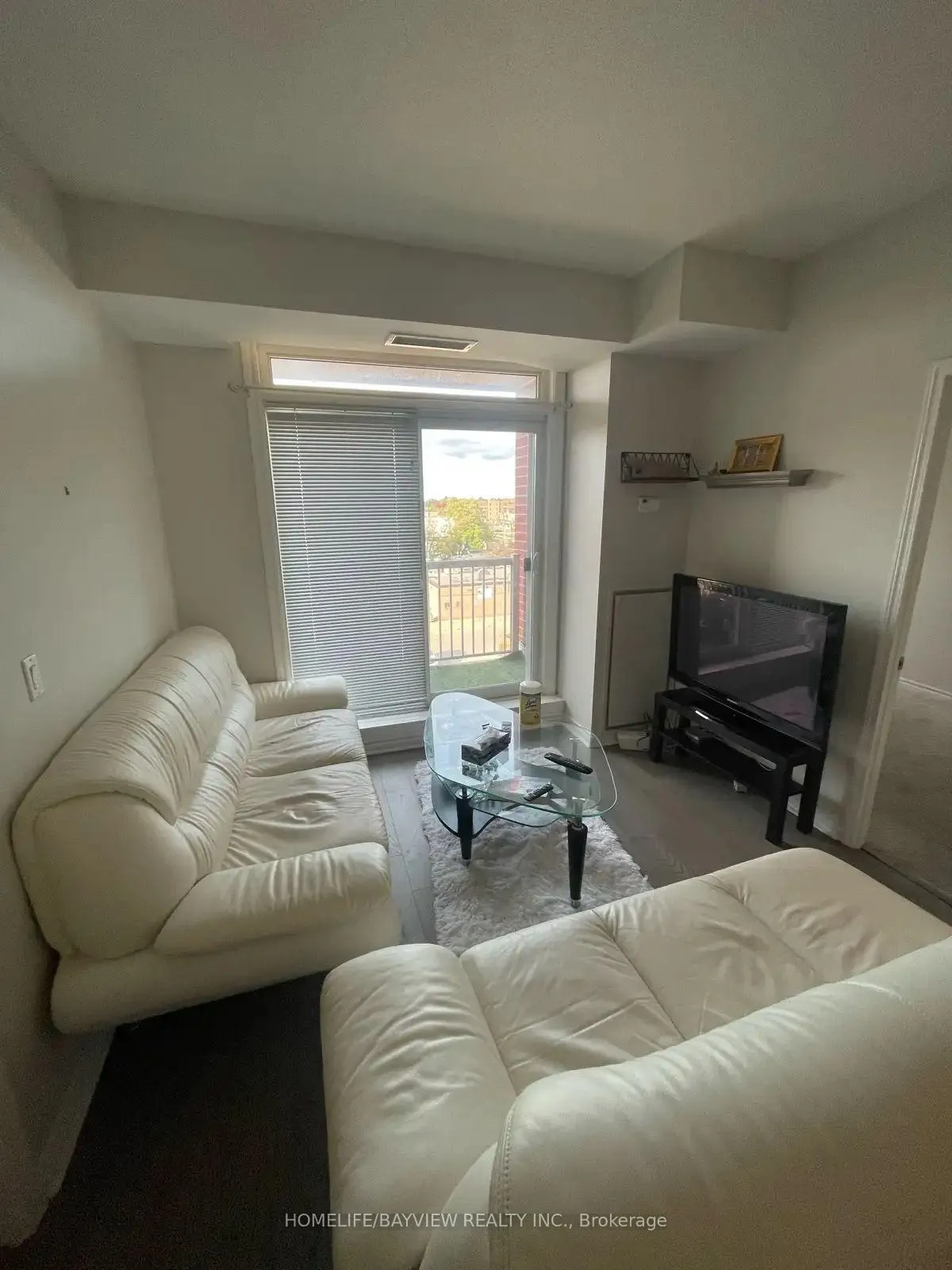 Photo 6 of Unit 402, 15450 yonge Street, Aurora, Aurora Heights — HOMEH