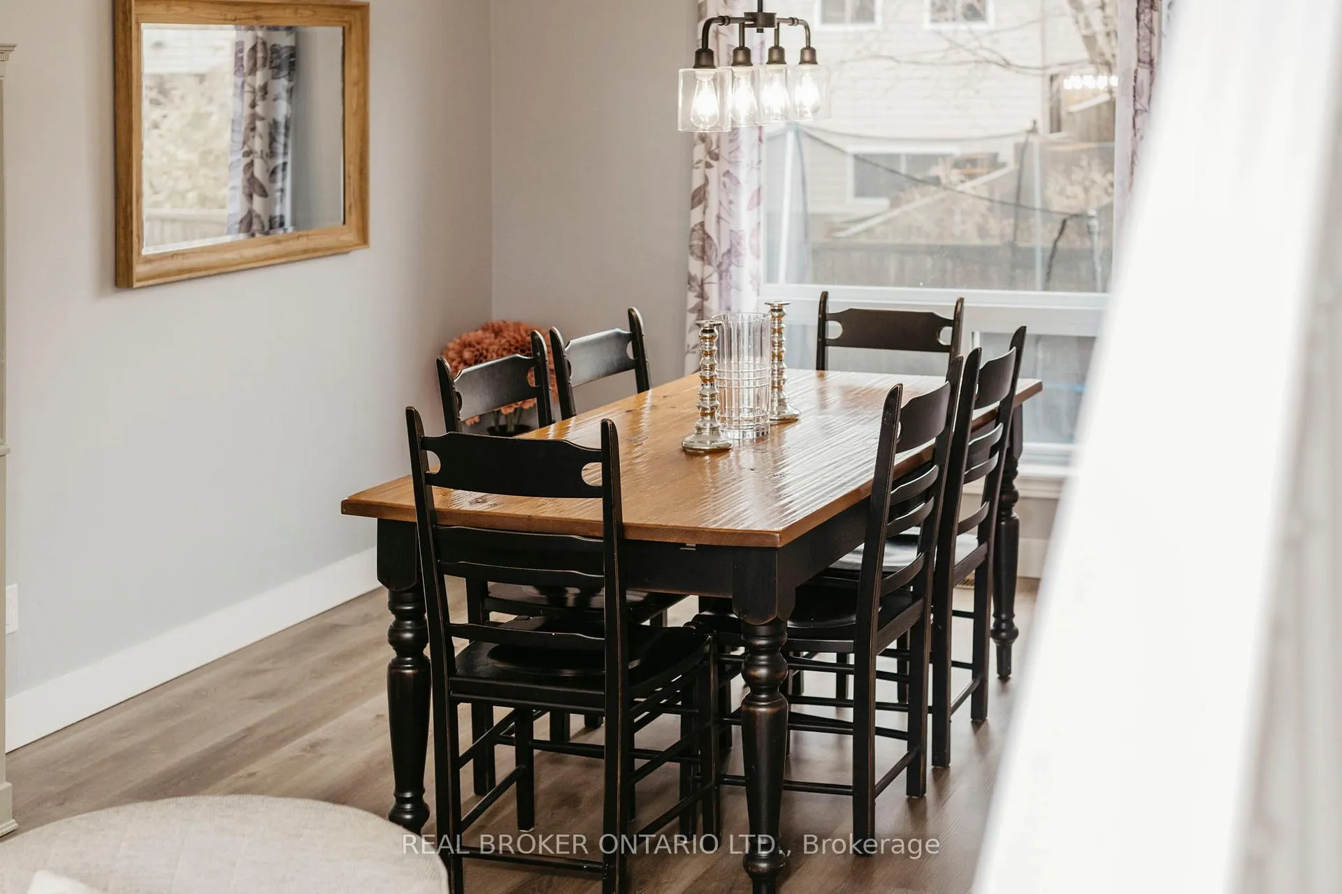 Photo 12 of 527 Joseph Street, Carleton Place — HOMEH