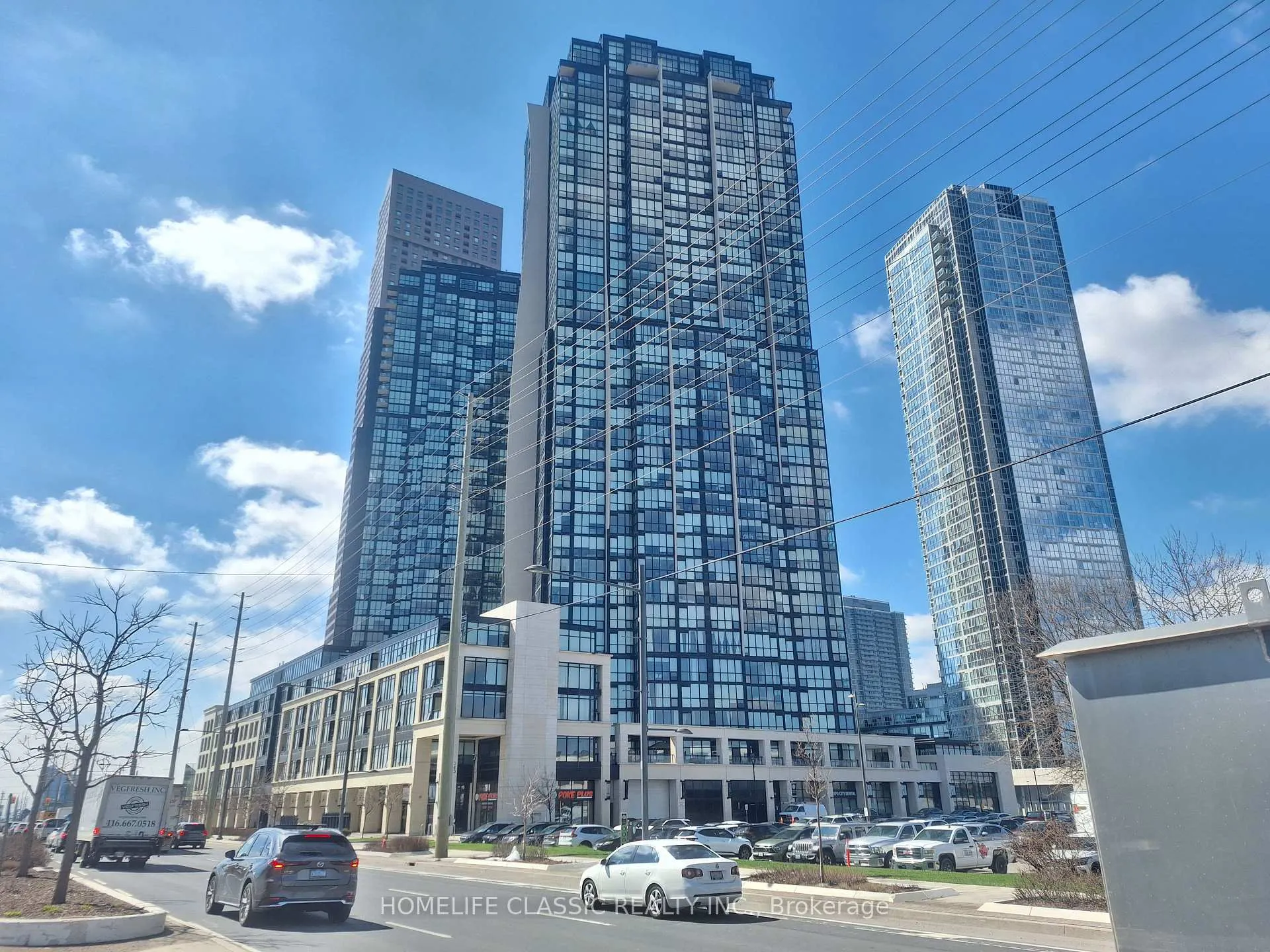 Front of Unit 1401, 2900 Highway No. 7 Road W