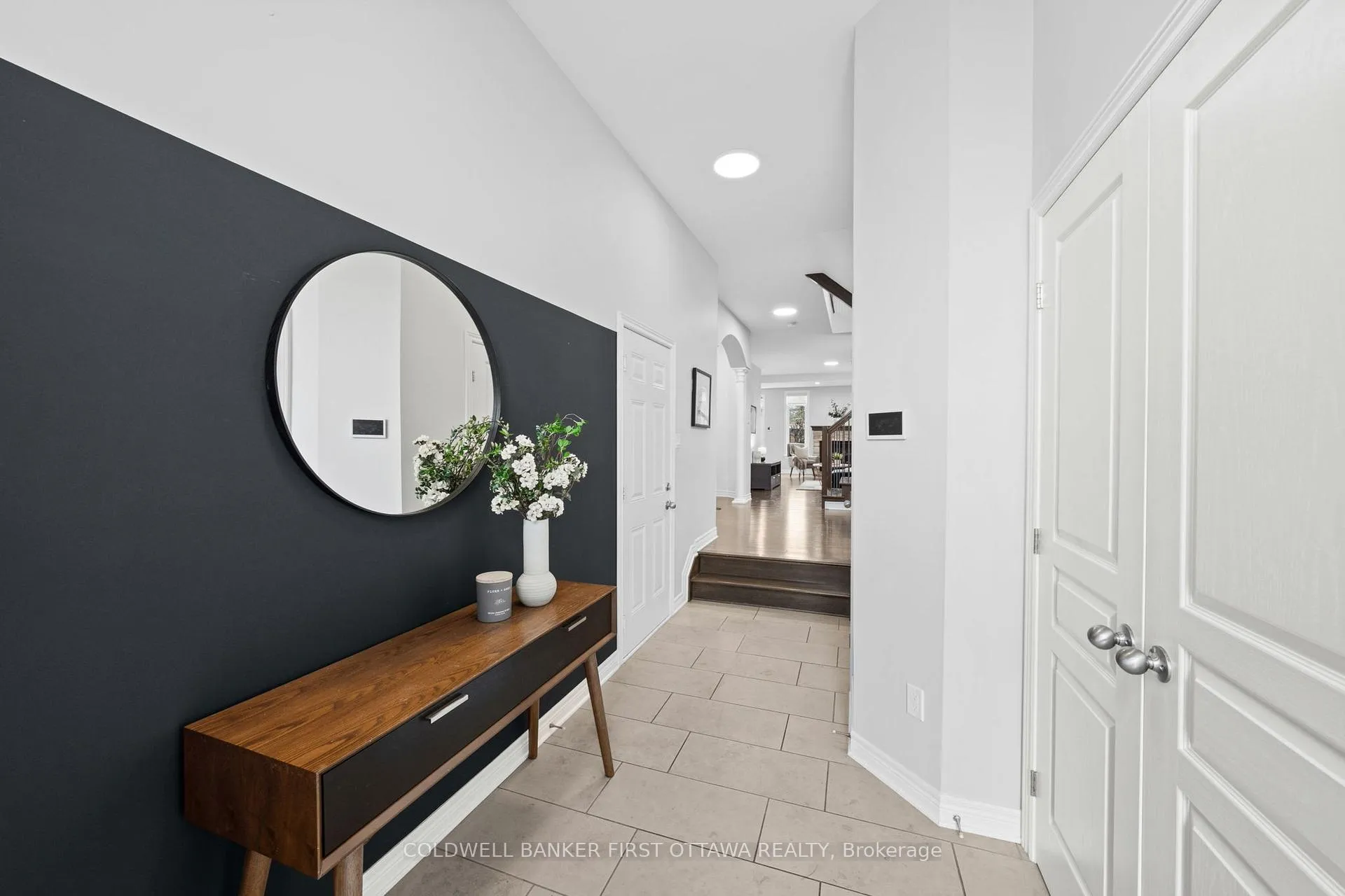 Photo 4 of 206 Ancaster Avenue, Ottawa, Woodroffe — HOMEH