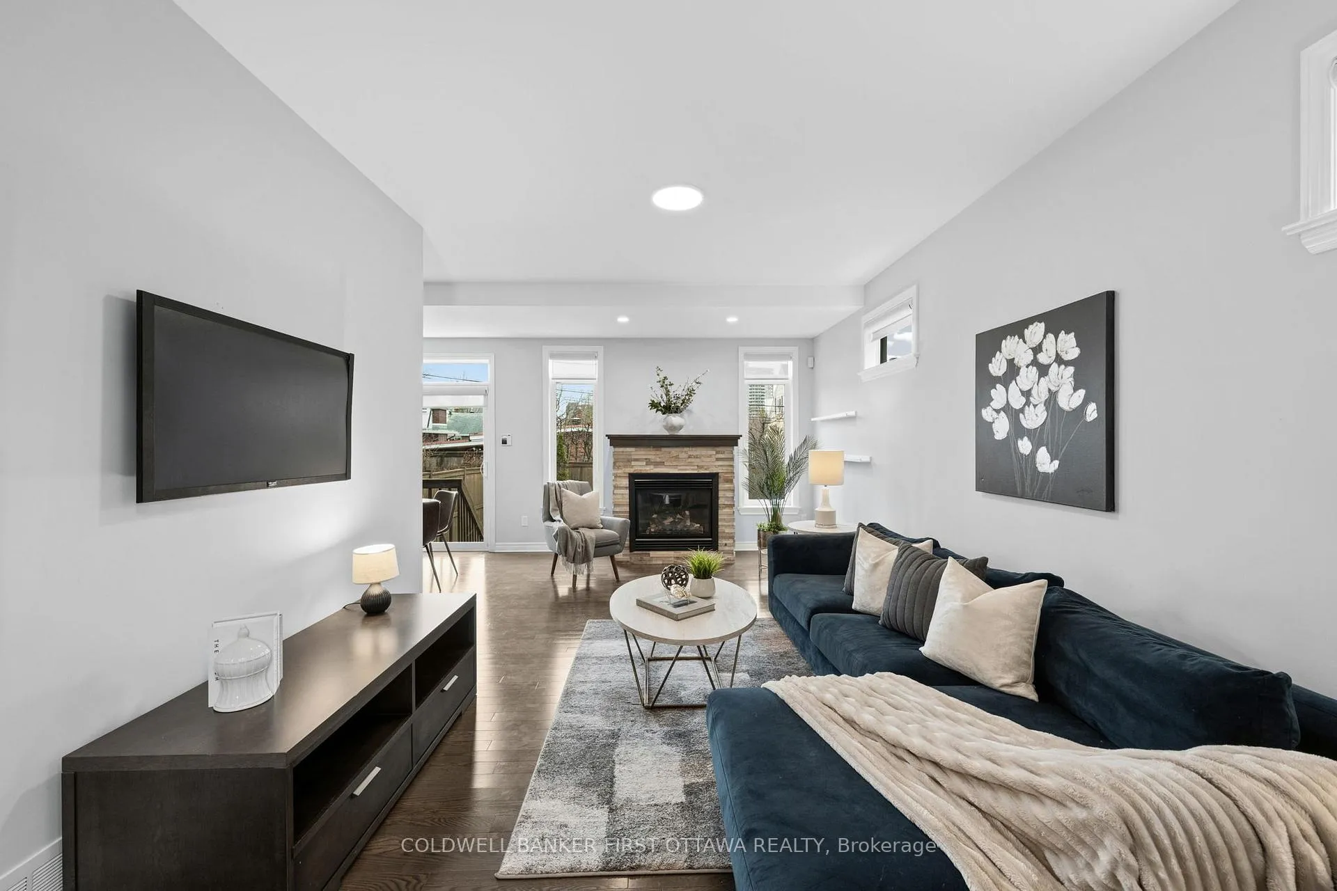 Photo 9 of 206 Ancaster Avenue, Ottawa, Woodroffe — HOMEH