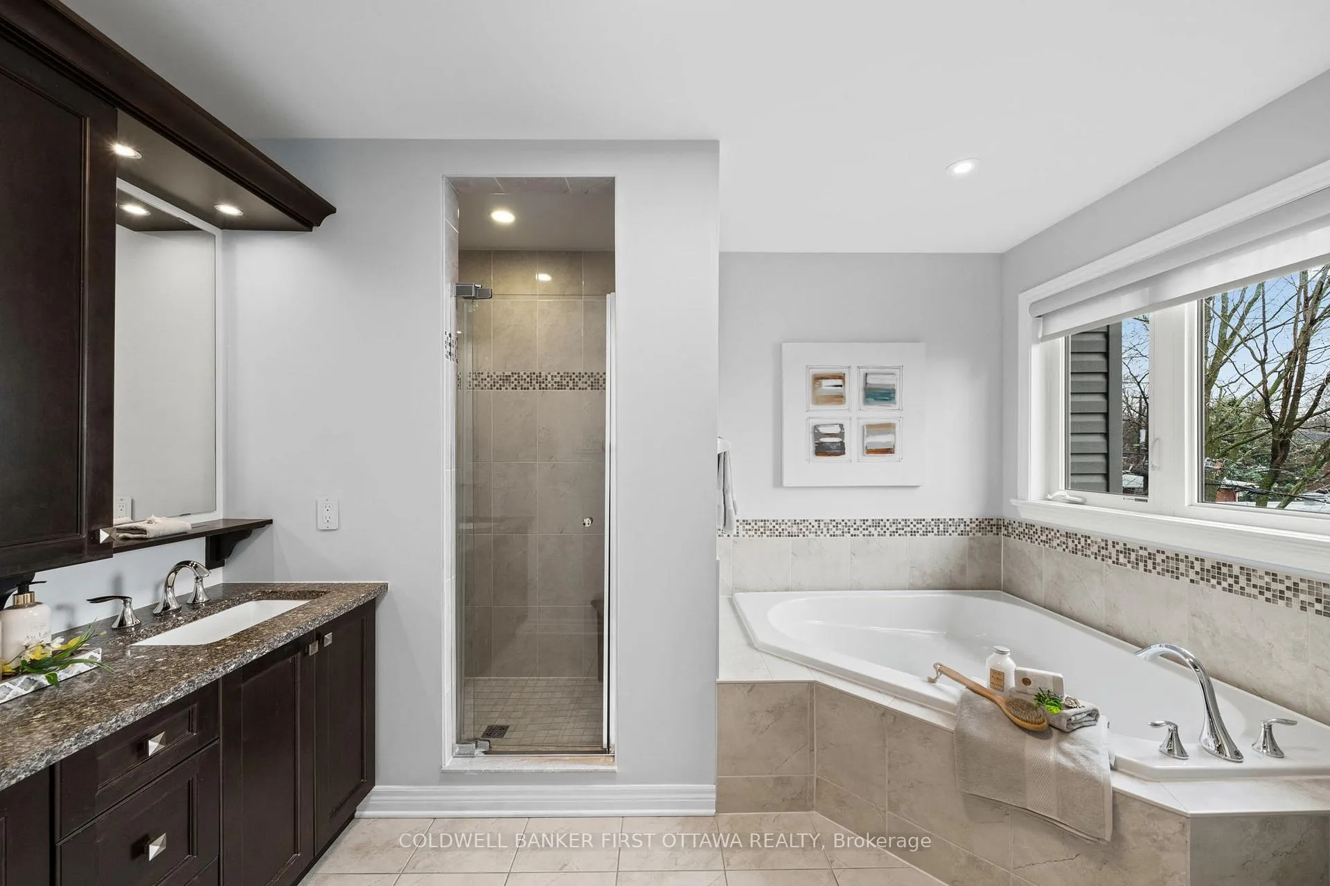 Photo 22 of 206 Ancaster Avenue, Ottawa, Woodroffe — HOMEH