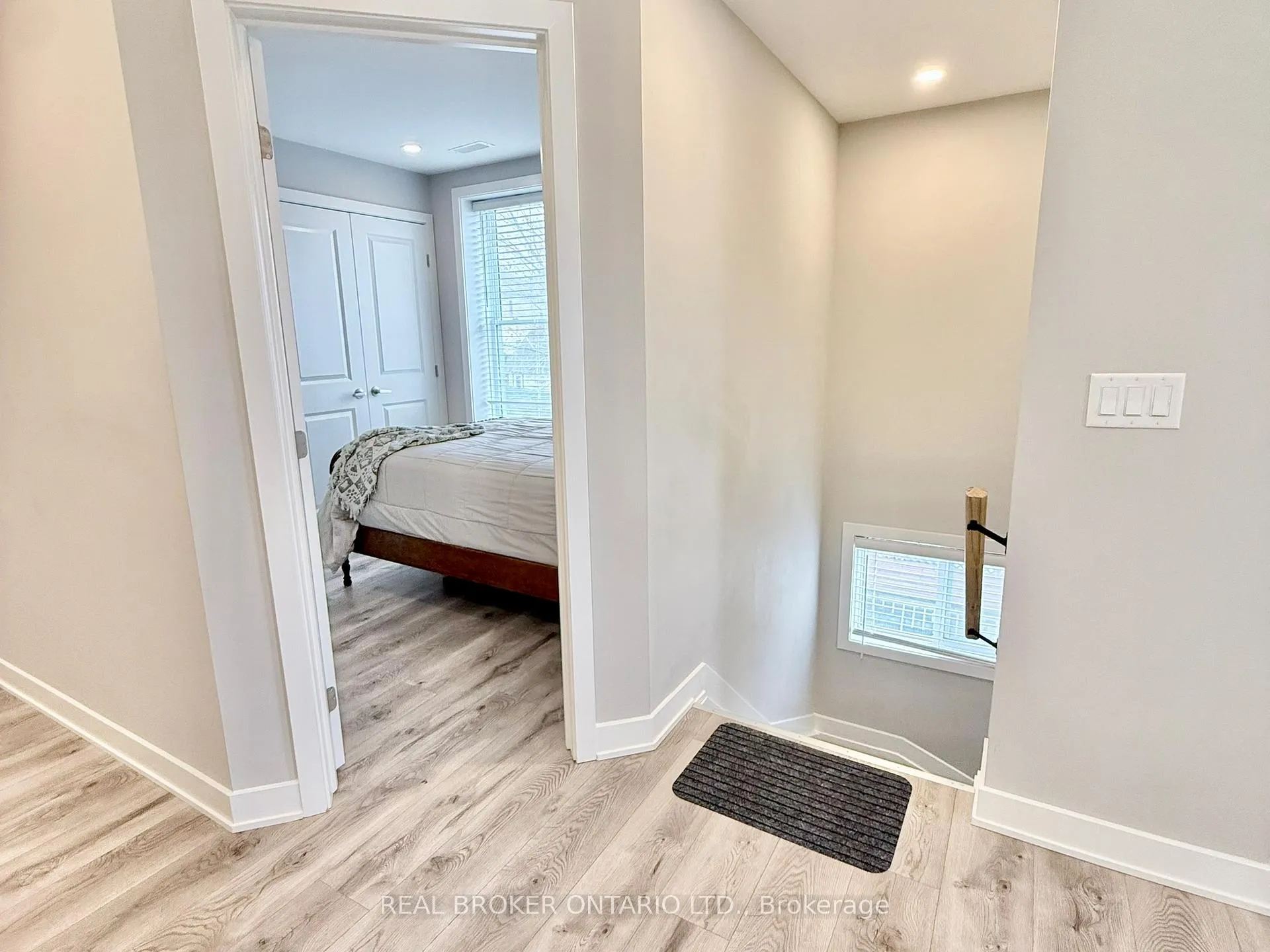 Photo 6 of Unit B, 143 Elmsley Street, Smiths Falls — HOMEH