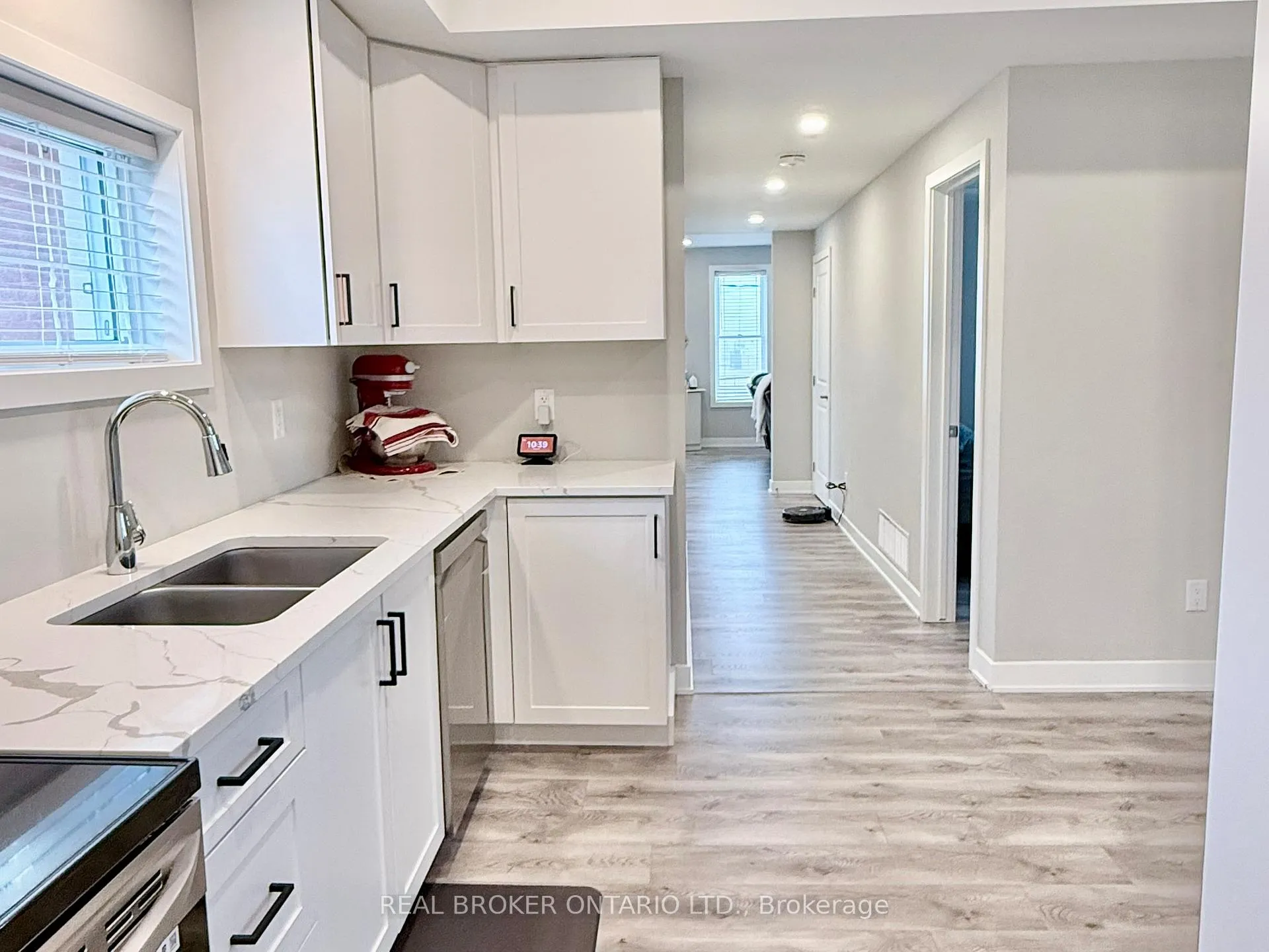 Photo 15 of Unit B, 143 Elmsley Street, Smiths Falls — HOMEH
