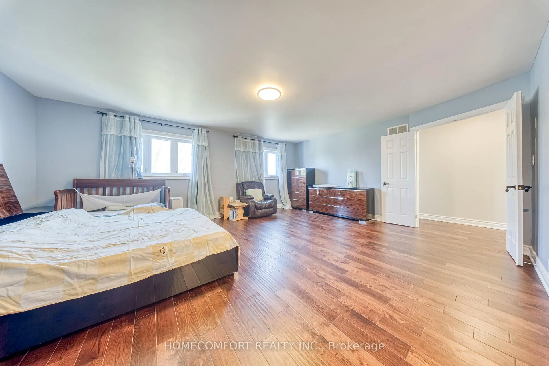 Photo 18 of 62 Soho Crescent, Markham, Markville — HOMEH