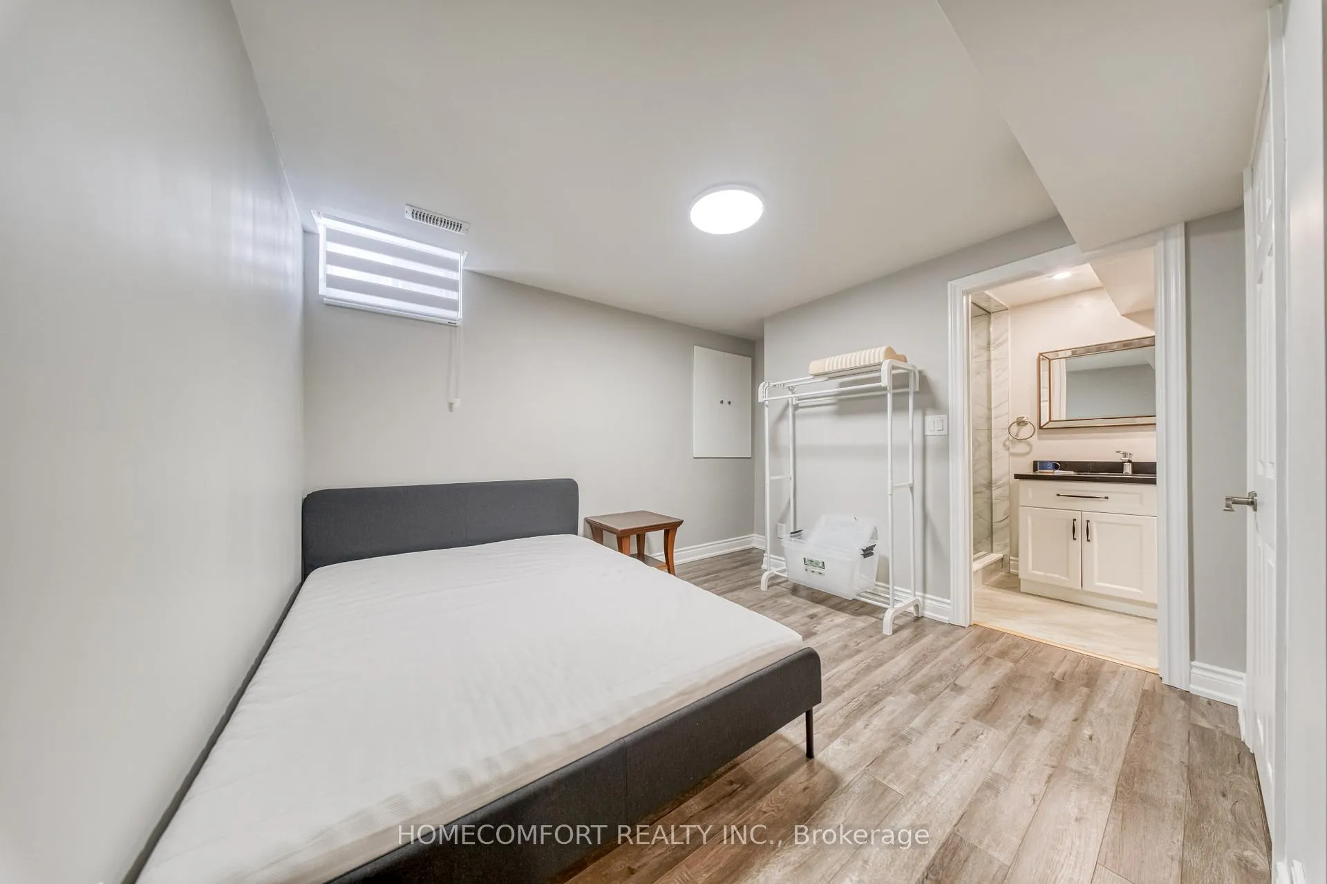 Photo 42 of 62 Soho Crescent, Markham, Markville — HOMEH