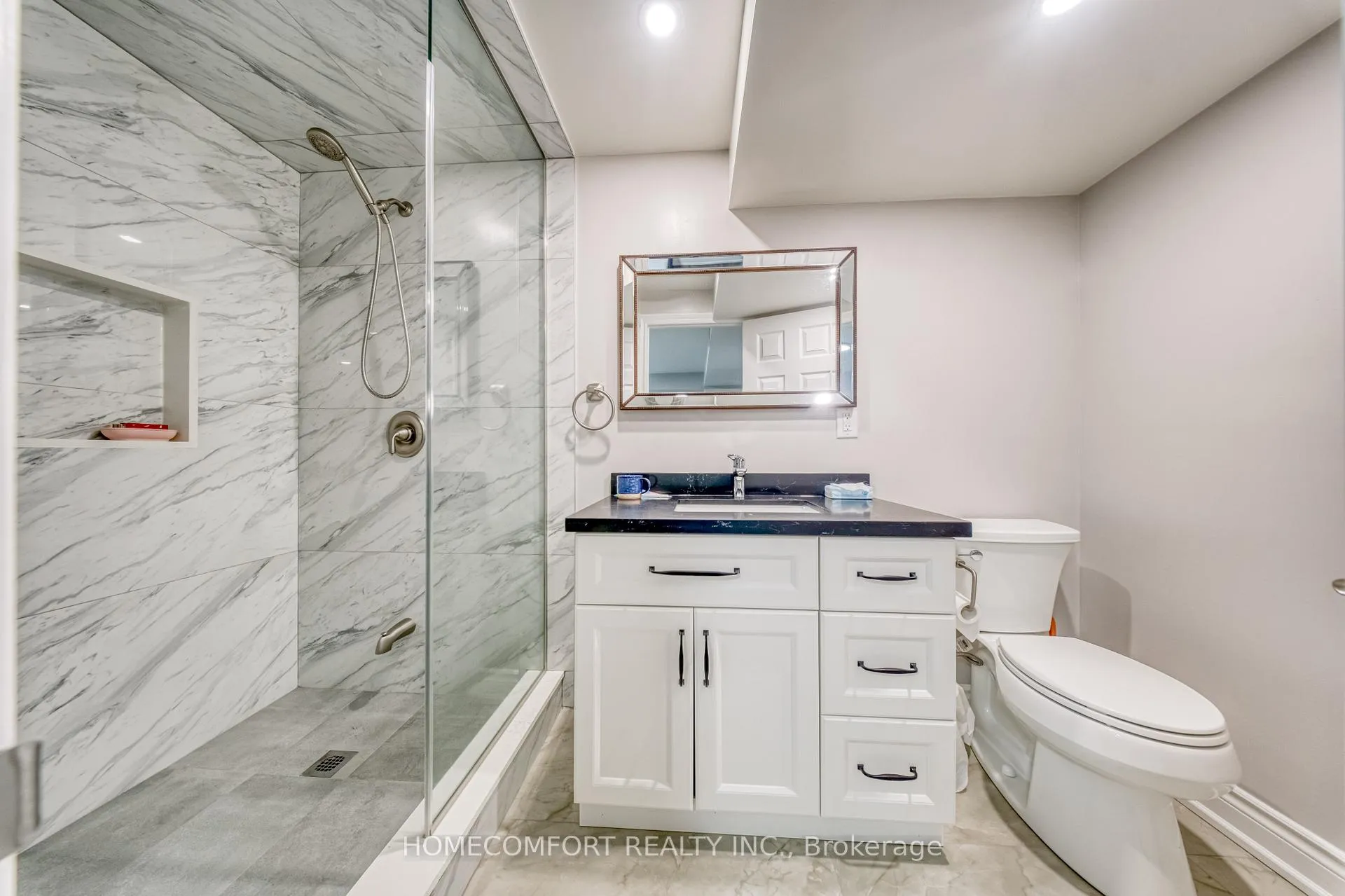 Photo 43 of 62 Soho Crescent, Markham, Markville — HOMEH