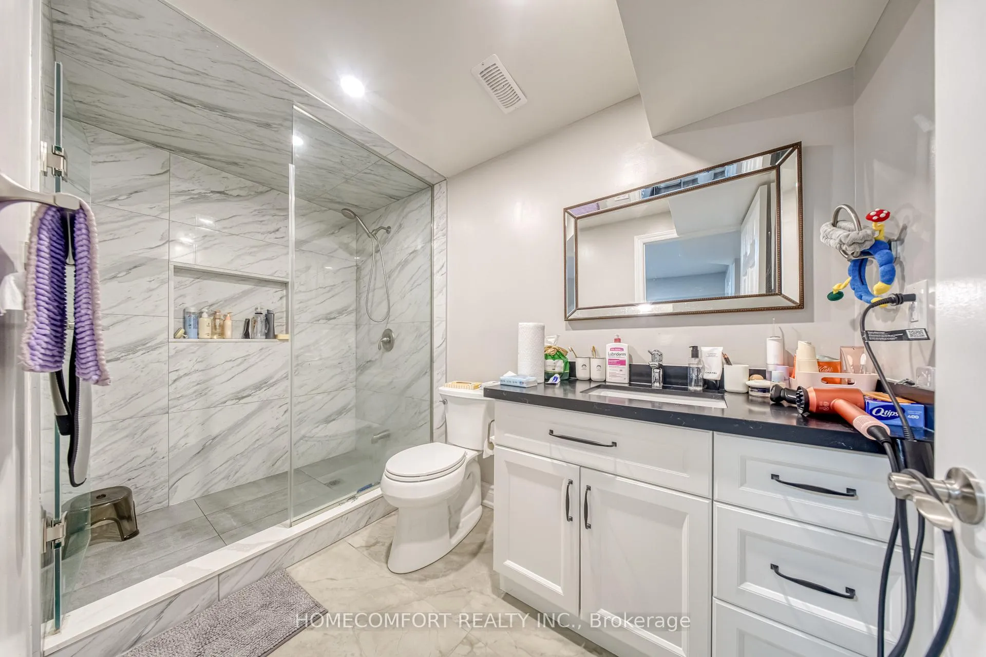 Photo 45 of 62 Soho Crescent, Markham, Markville — HOMEH