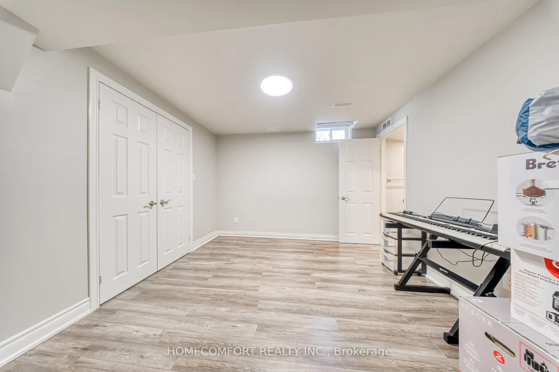 Photo 46 of 62 Soho Crescent, Markham, Markville — HOMEH