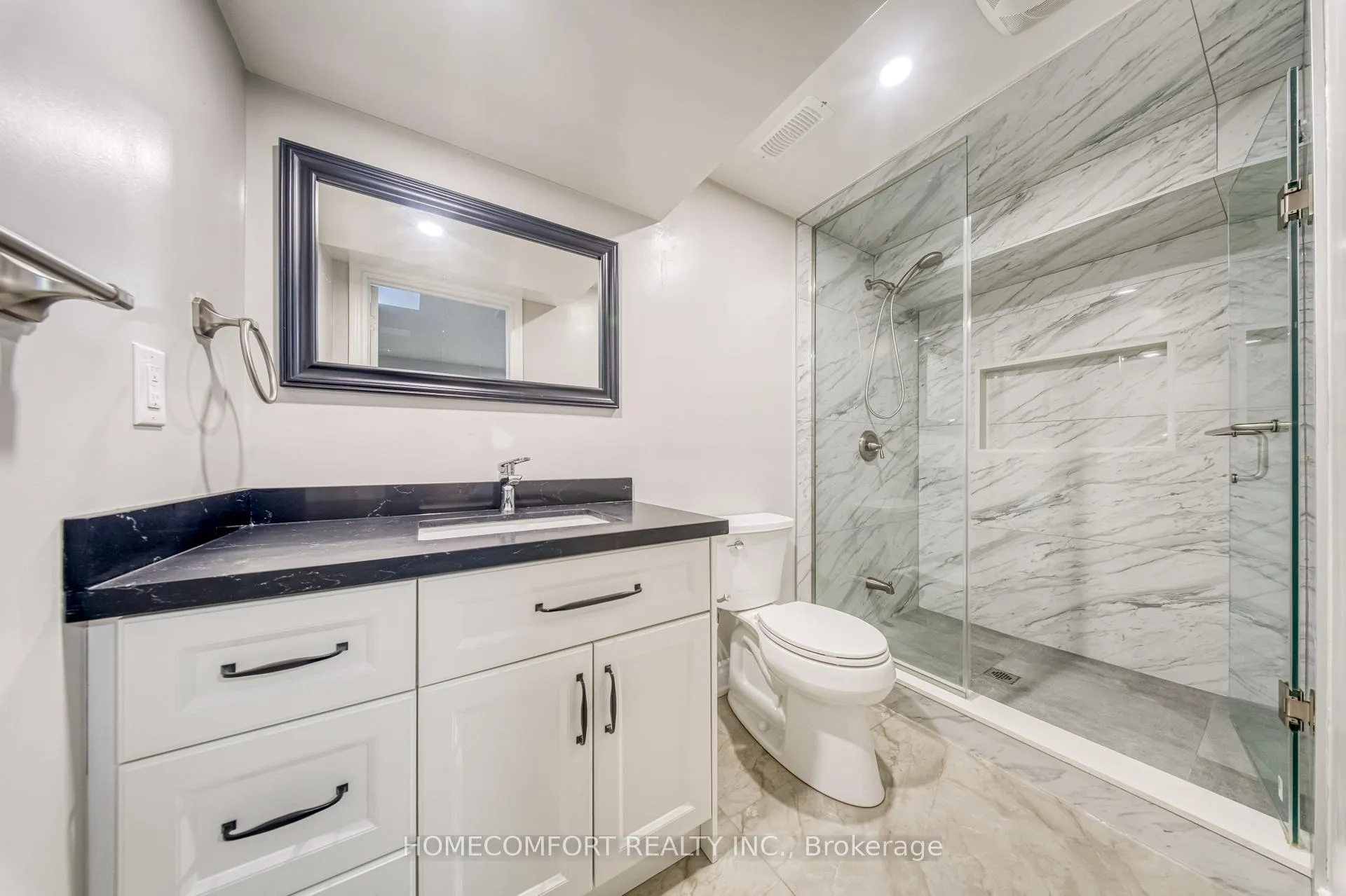 Photo 47 of 62 Soho Crescent, Markham, Markville — HOMEH