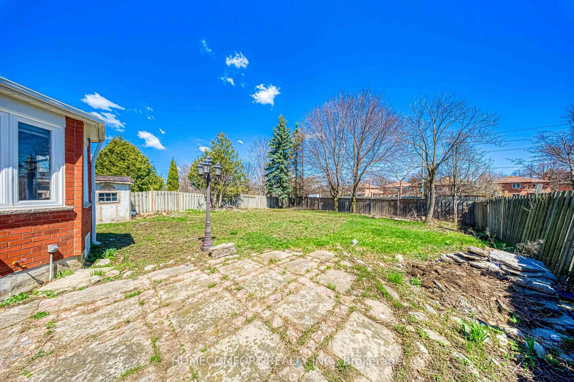 Photo 49 of 62 Soho Crescent, Markham, Markville — HOMEH