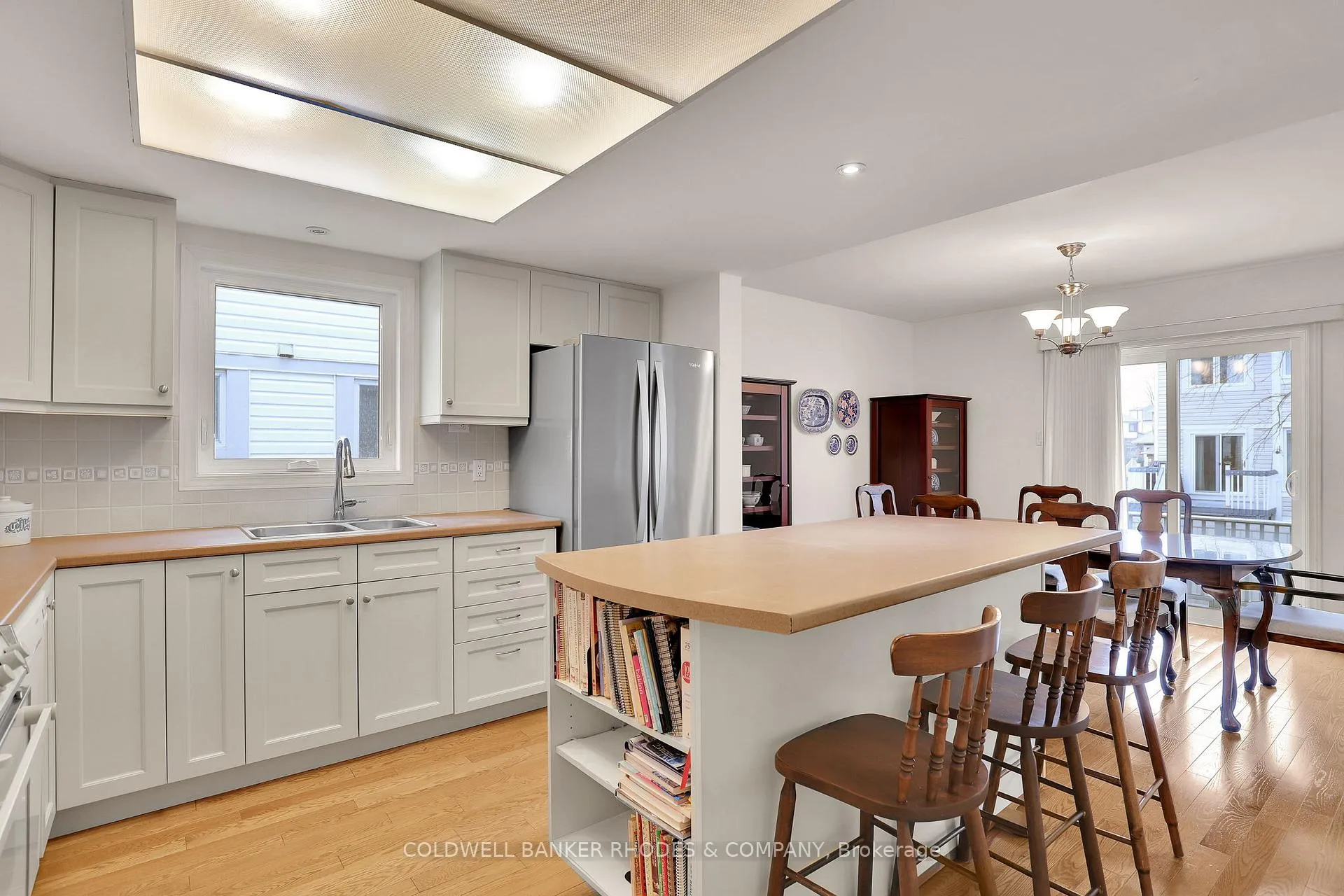 Photo 16 of 73 Bramblegrove Crescent, Ottawa, Hunt Club Park/Greenboro — HOMEH