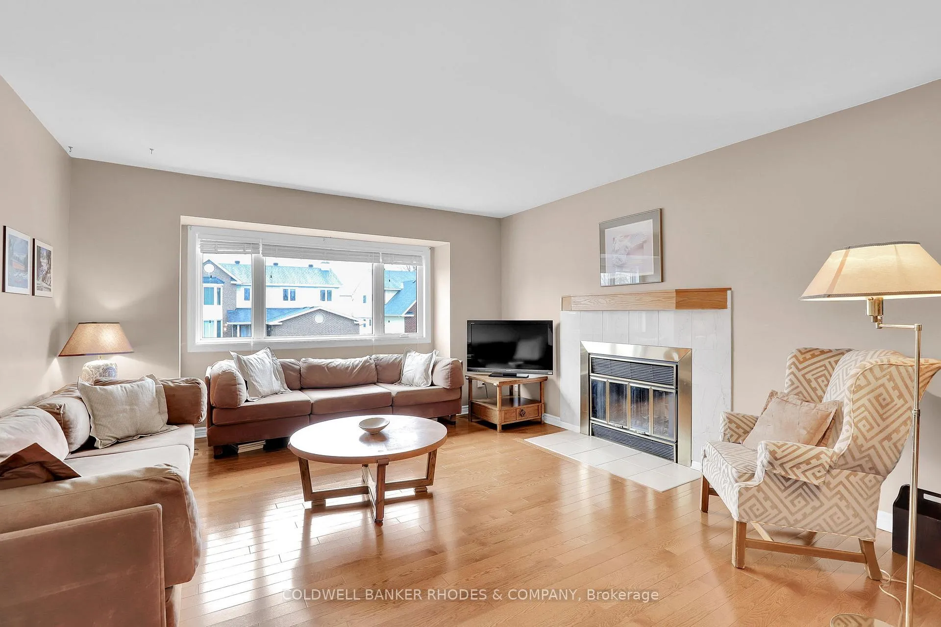 Photo 19 of 73 Bramblegrove Crescent, Ottawa, Hunt Club Park/Greenboro — HOMEH