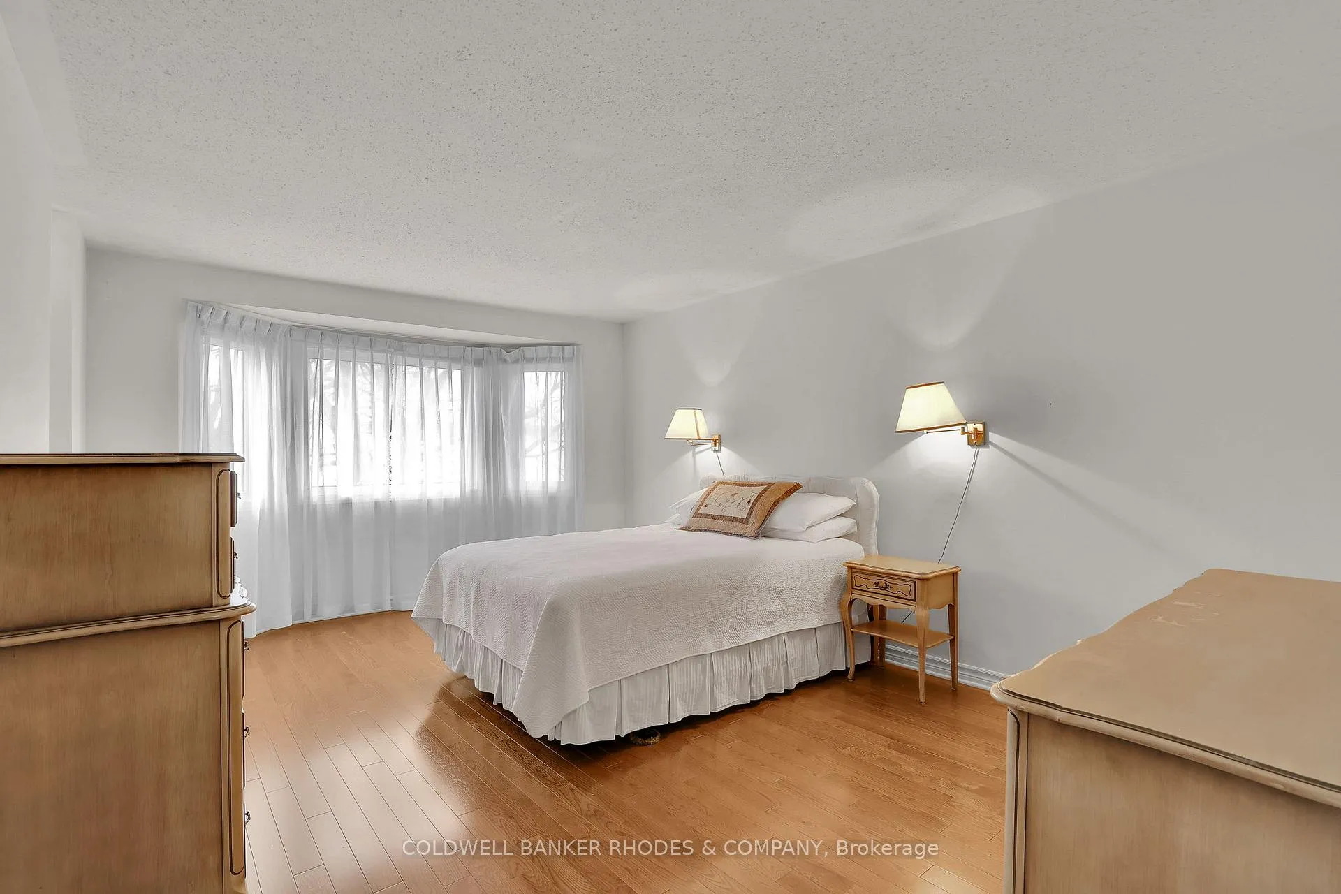 Photo 22 of 73 Bramblegrove Crescent, Ottawa, Hunt Club Park/Greenboro — HOMEH