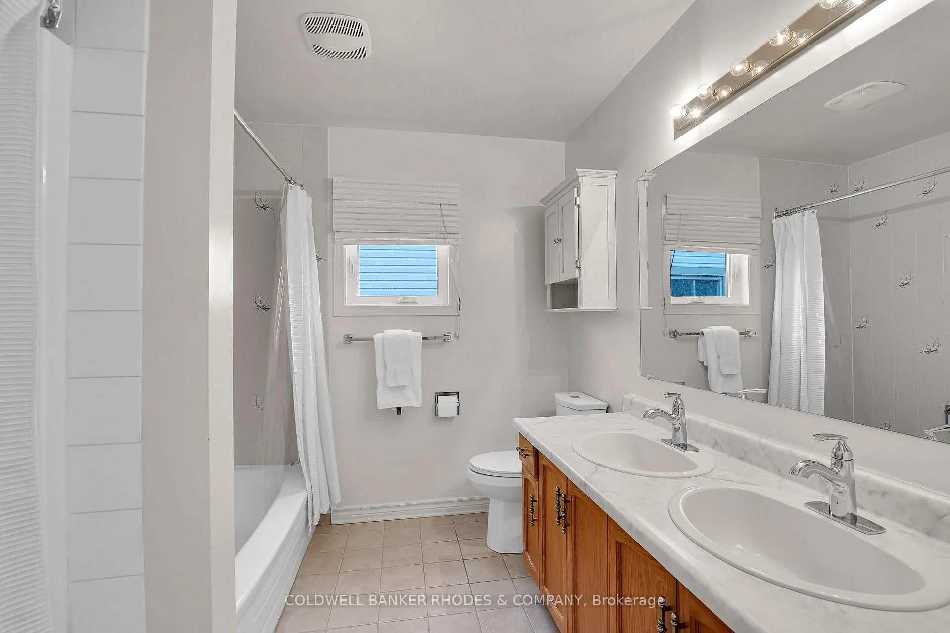 Photo 24 of 73 Bramblegrove Crescent, Ottawa, Hunt Club Park/Greenboro — HOMEH