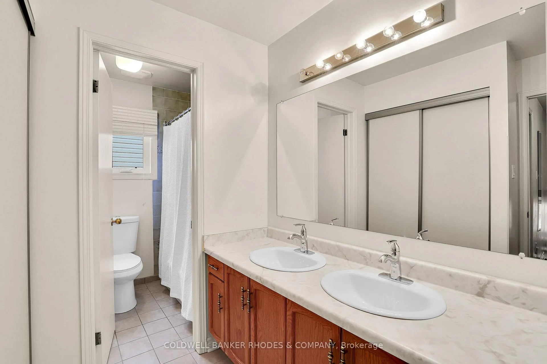 Photo 26 of 73 Bramblegrove Crescent, Ottawa, Hunt Club Park/Greenboro — HOMEH