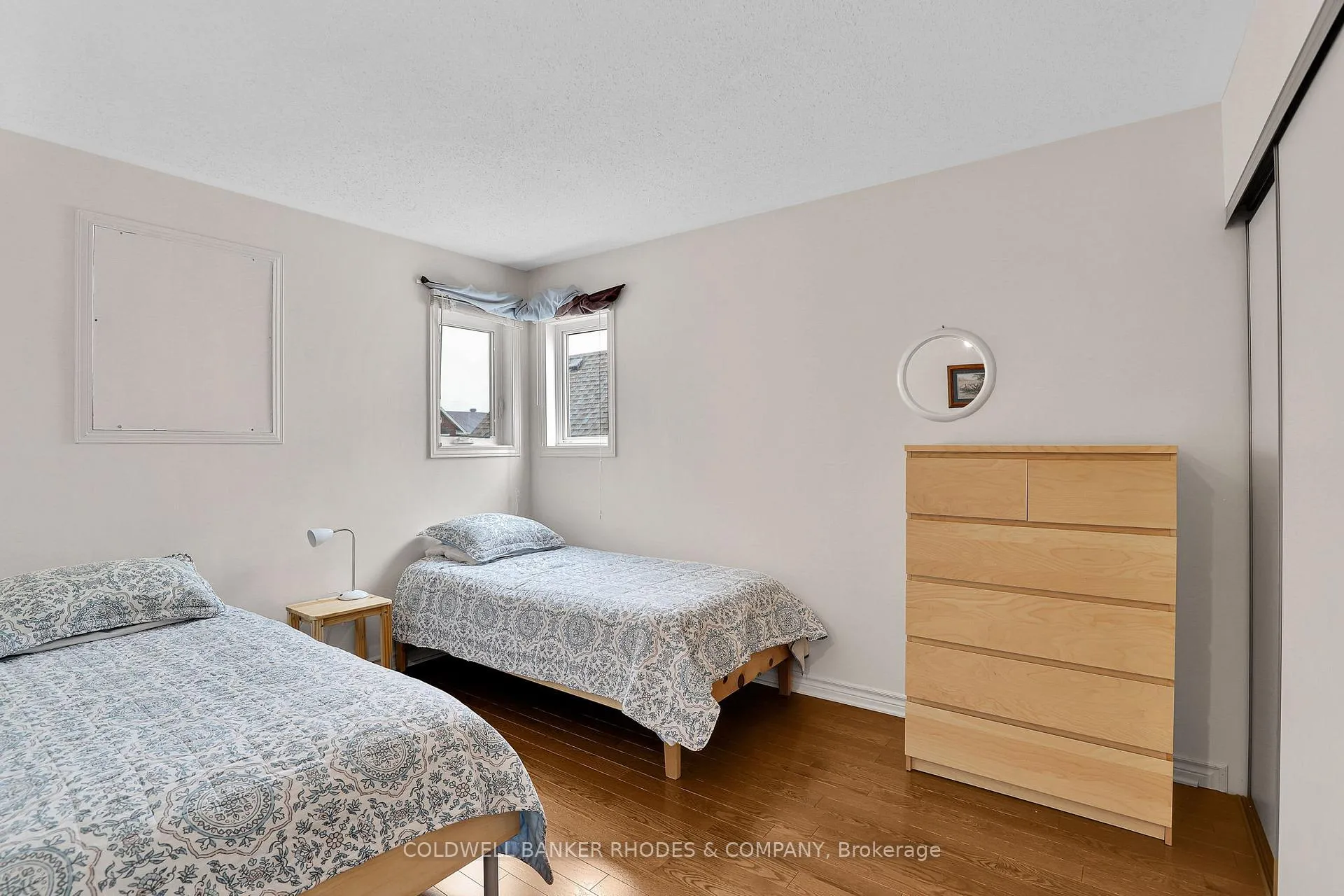 Photo 27 of 73 Bramblegrove Crescent, Ottawa, Hunt Club Park/Greenboro — HOMEH