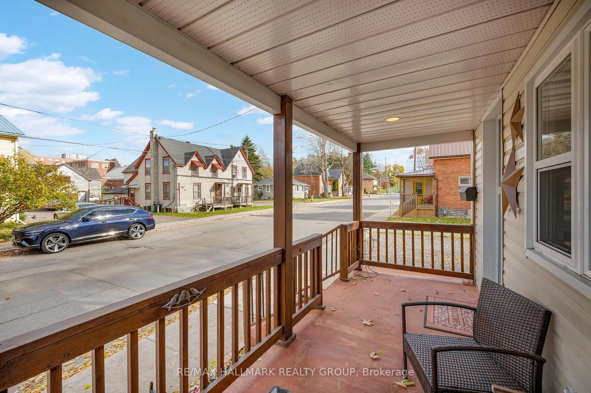 Photo 4 of 142 Park Street, Brockville — HOMEH