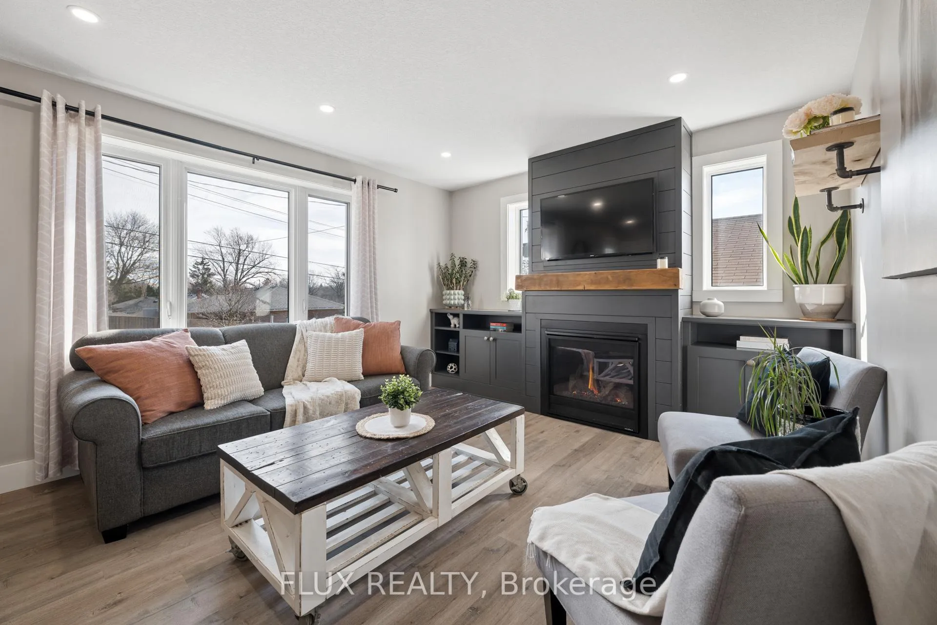 Photo 11 of 17 Barclay Avenue, Kitchener, St. Marys Hospital — HOMEH