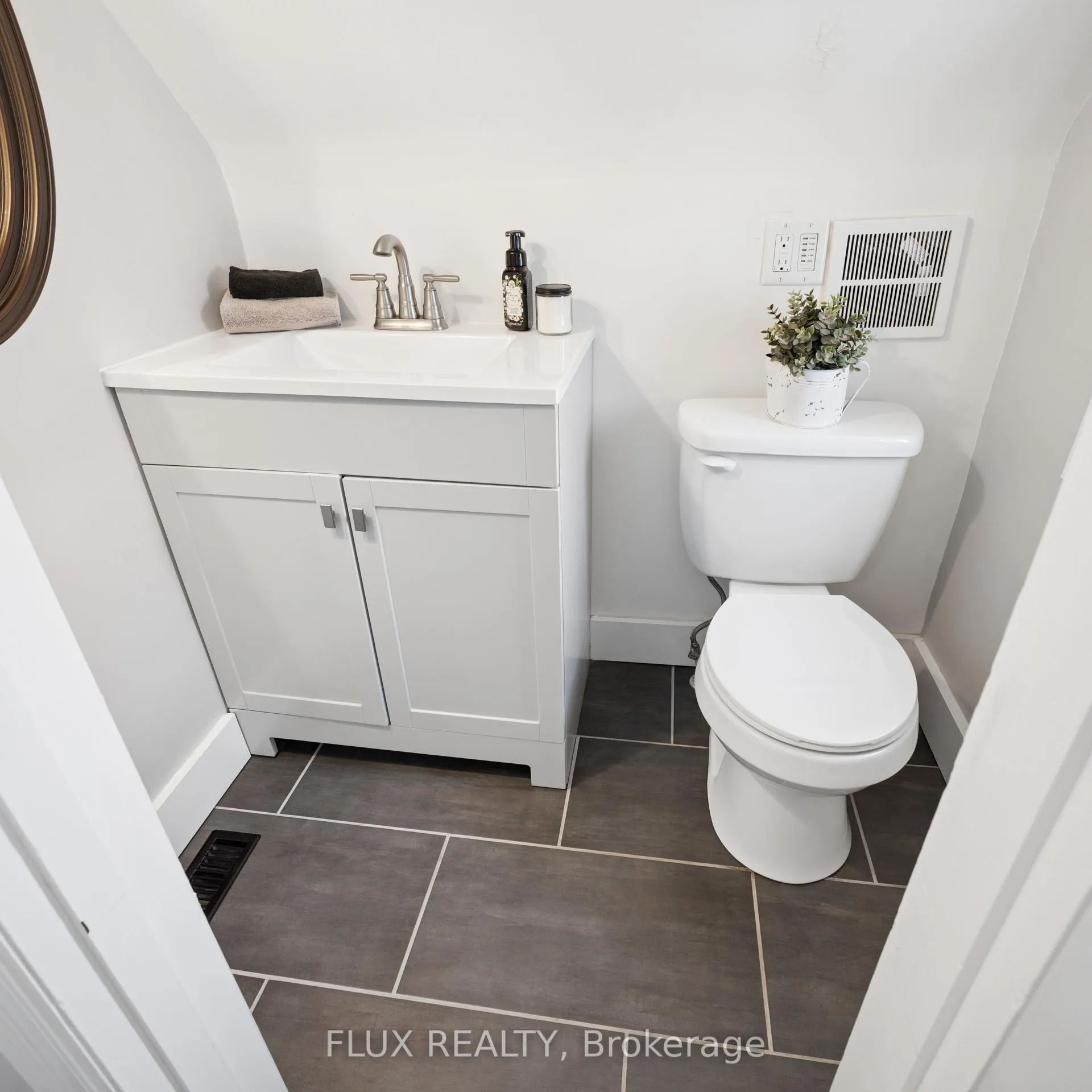 Photo 23 of 17 Barclay Avenue, Kitchener, St. Marys Hospital — HOMEH