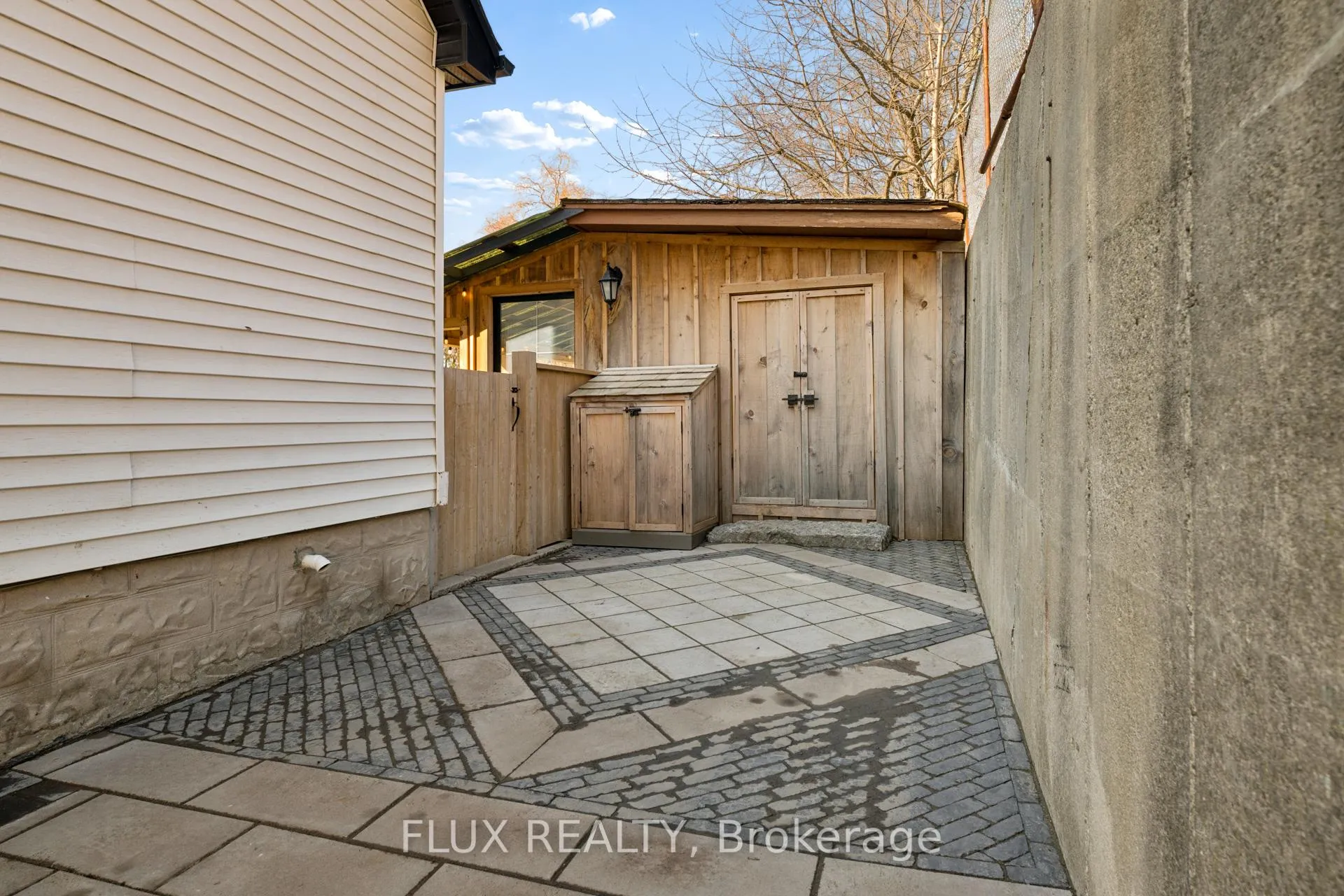 Photo 37 of 17 Barclay Avenue, Kitchener, St. Marys Hospital — HOMEH